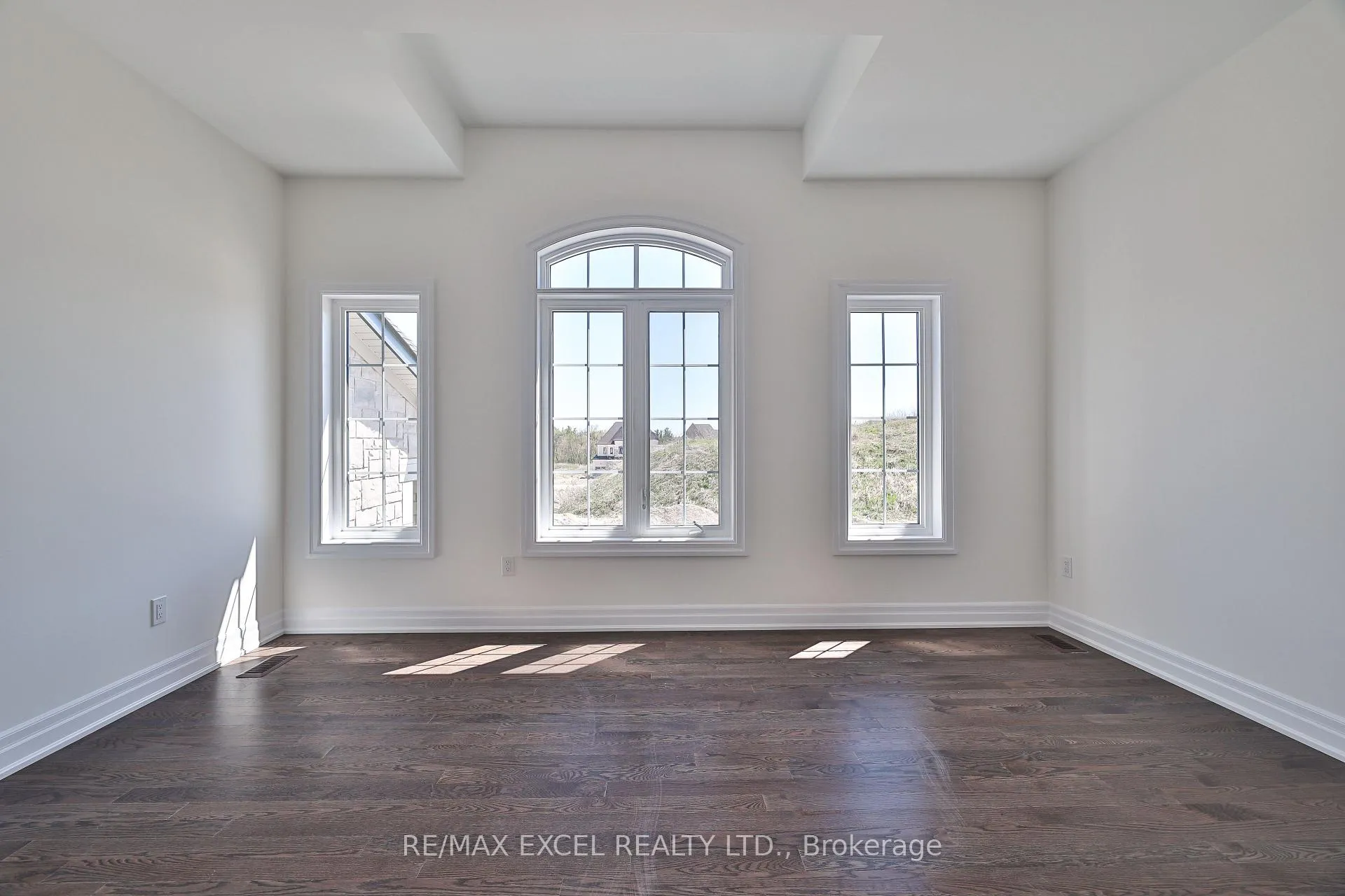 Photo 43 of 24 Sunny Acre Crescent, King, King City — HOMEH