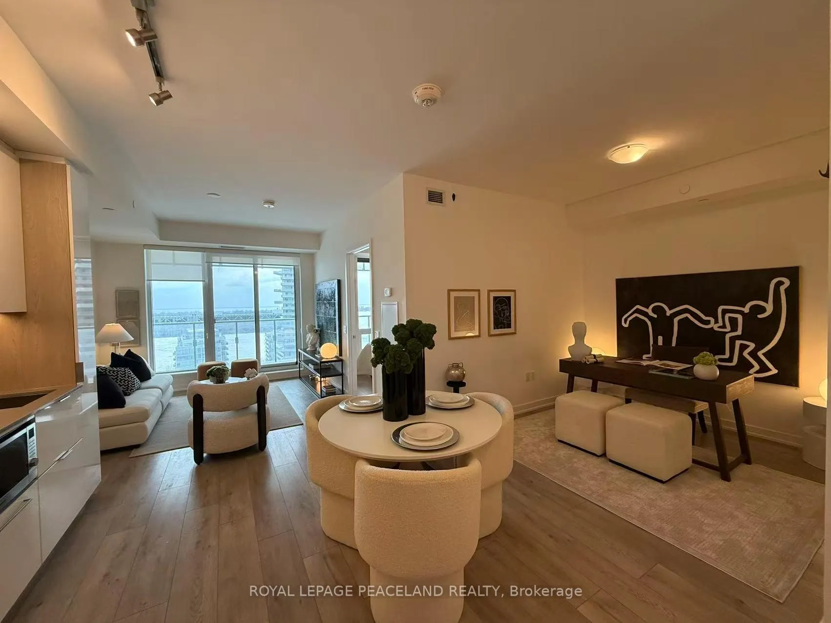 Photo 4 of Unit 1710, 28 Freeland Street, Toronto, Waterfront Communities — HOMEH