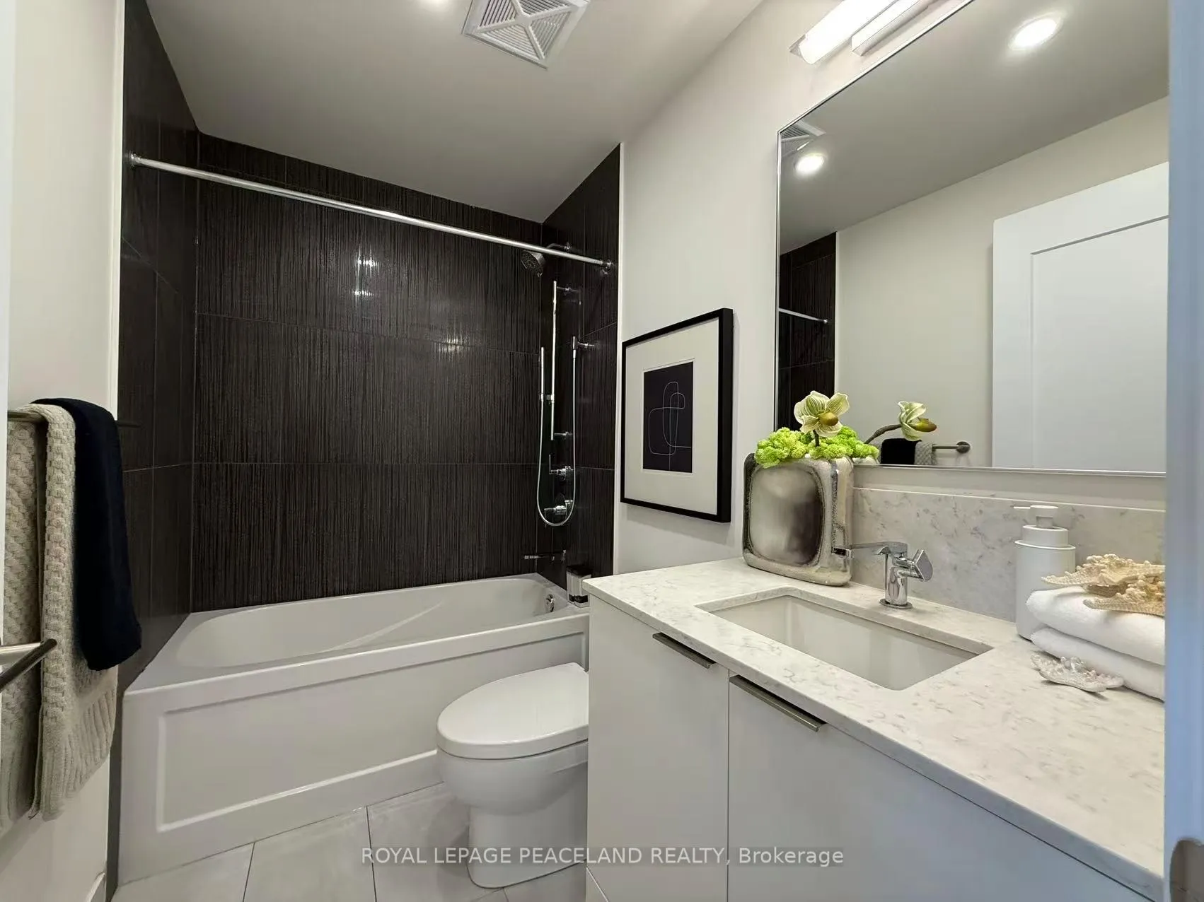 Photo 16 of Unit 1710, 28 Freeland Street, Toronto, Waterfront Communities — HOMEH