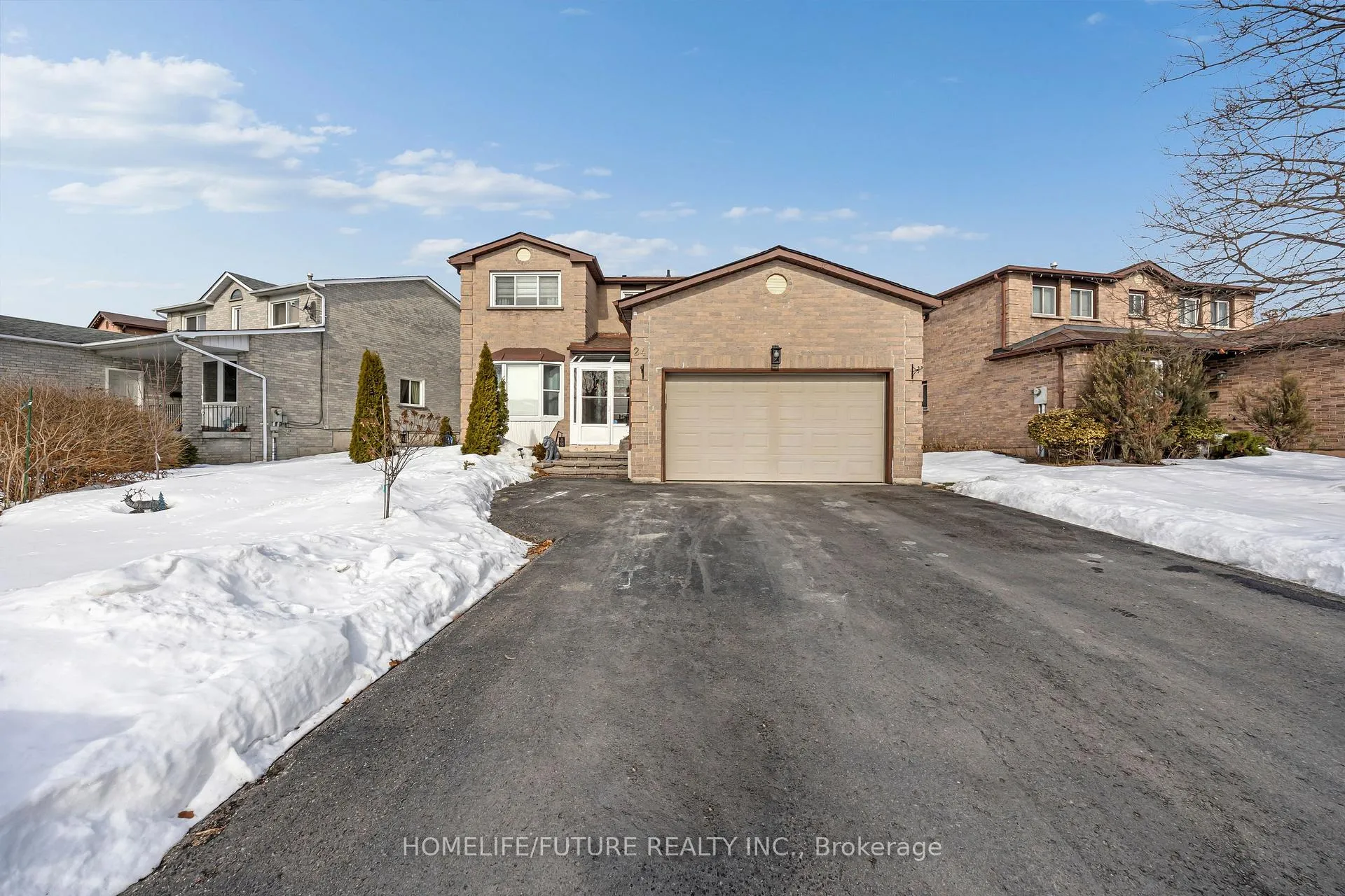 Photo 2 of 24 Adams Drive, Ajax, Central — HOMEH