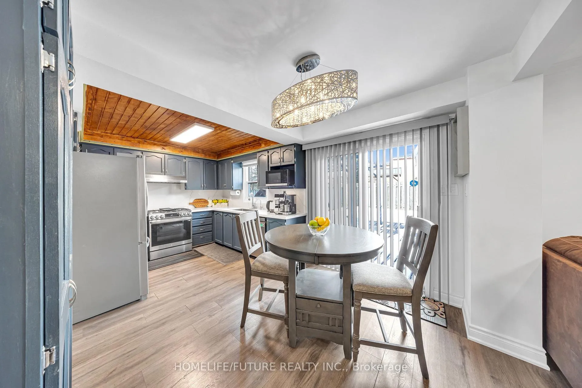 Photo 12 of 24 Adams Drive, Ajax, Central — HOMEH