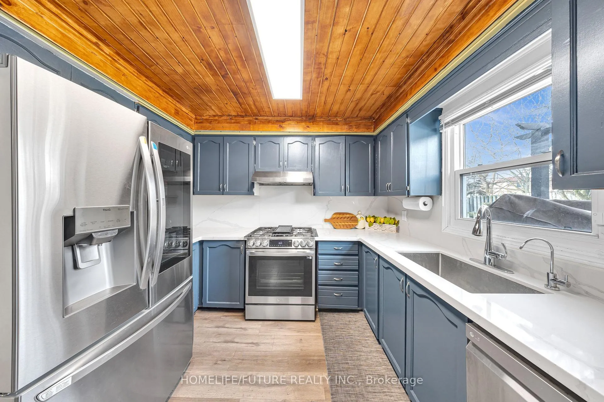 Photo 17 of 24 Adams Drive, Ajax, Central — HOMEH