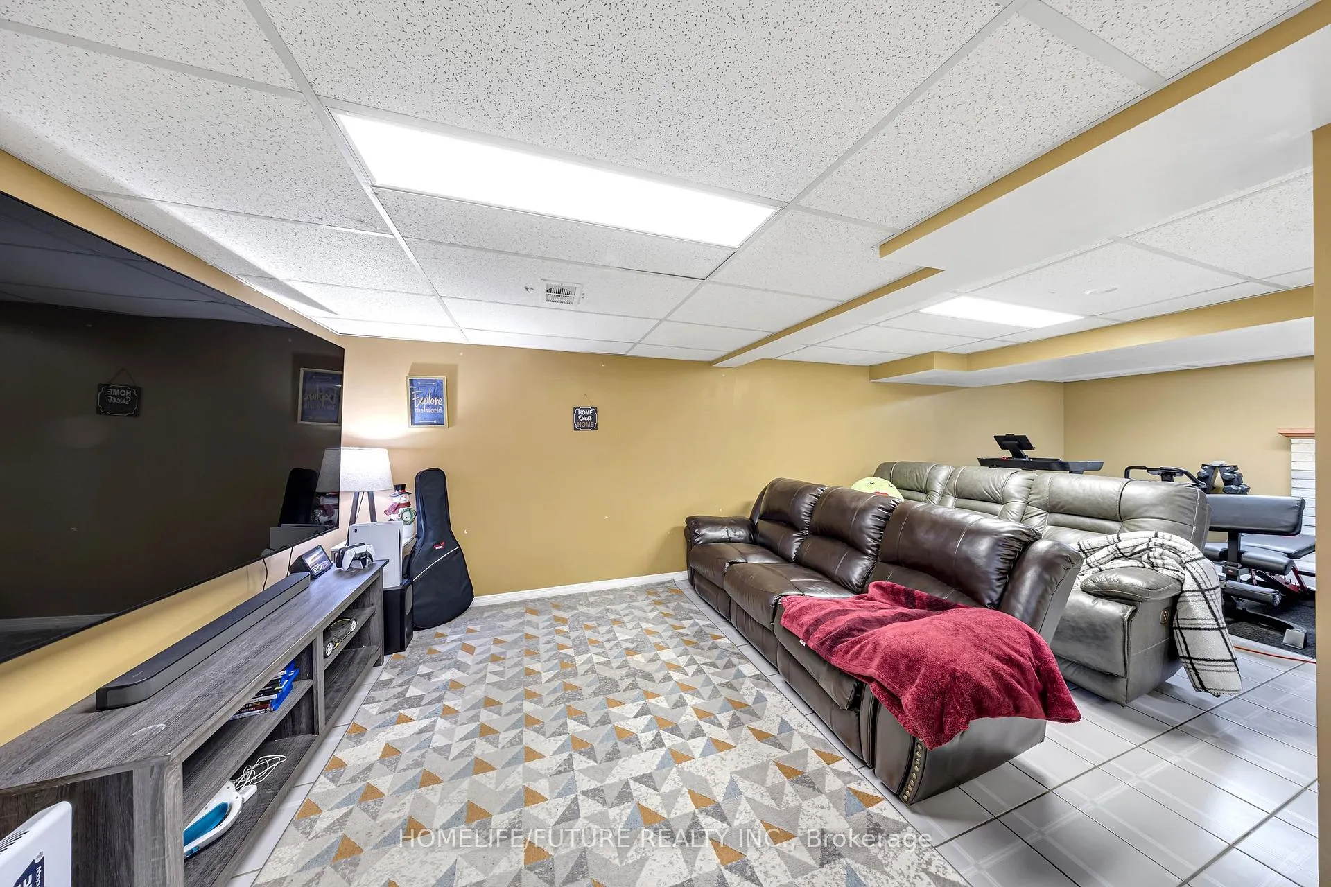 Photo 37 of 24 Adams Drive, Ajax, Central — HOMEH