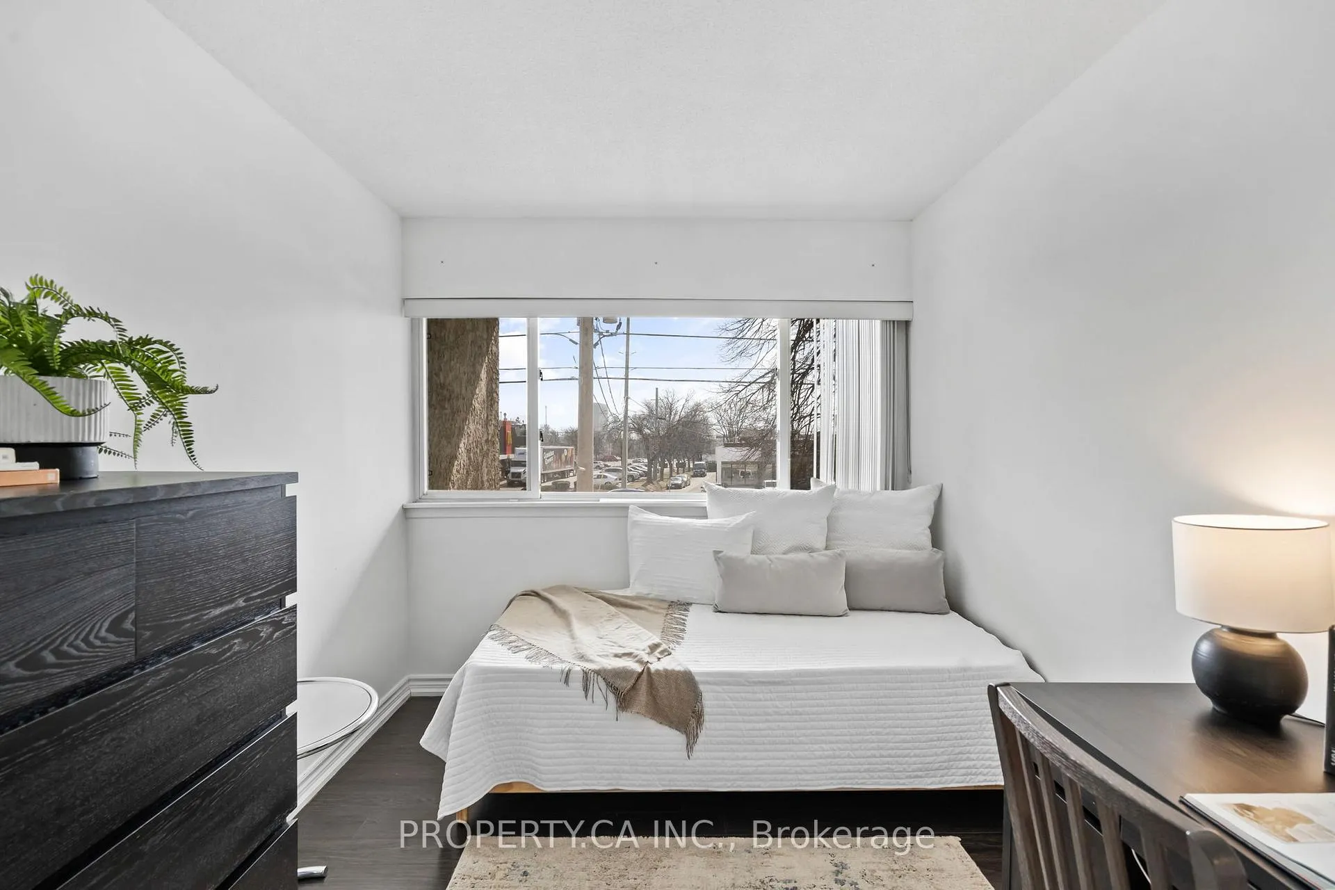 Photo 19 of Unit 179, 1055 Dundas Street E, Mississauga, Applewood — HOMEH