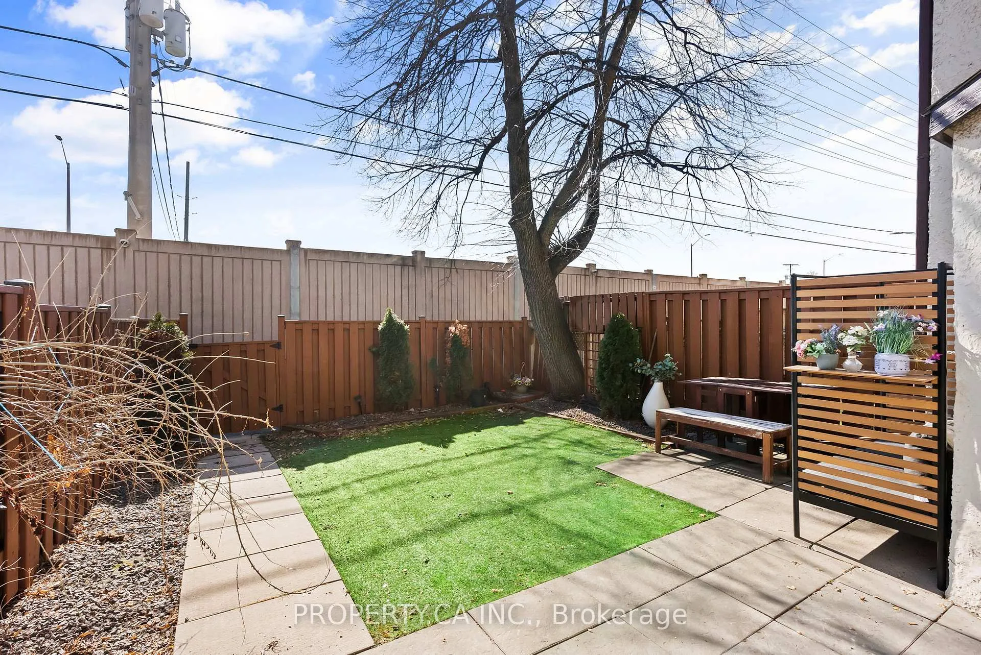 Photo 23 of Unit 179, 1055 Dundas Street E, Mississauga, Applewood — HOMEH
