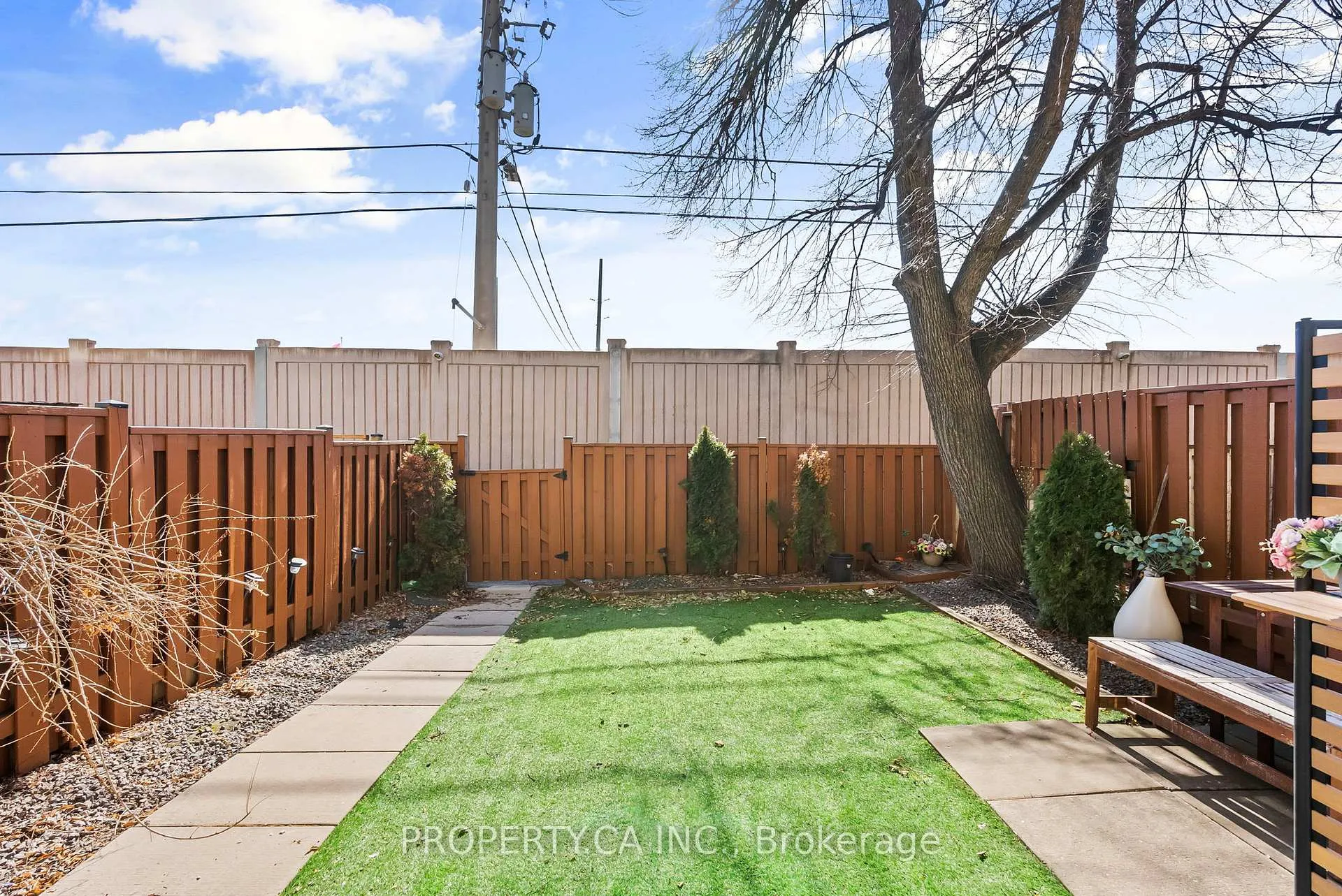 Photo 24 of Unit 179, 1055 Dundas Street E, Mississauga, Applewood — HOMEH
