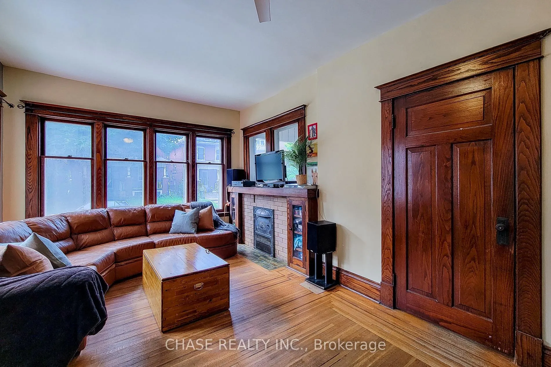 Photo 6 of 63 Carrick Avenue, Hamilton, Stipley — HOMEH