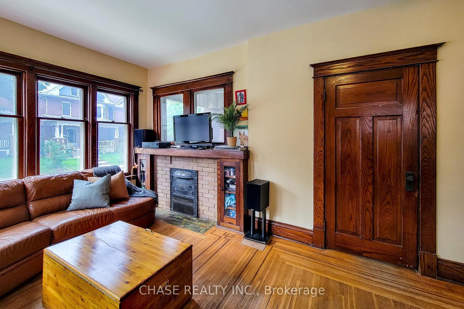 Photo 8 of 63 Carrick Avenue, Hamilton, Stipley — HOMEH
