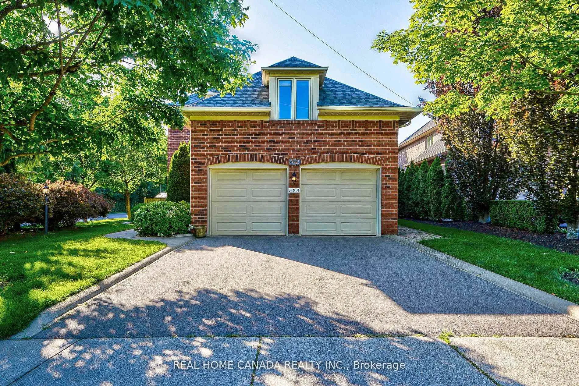 Photo 3 of 529 Pipers Green, Oakville, Glen Abbey — HOMEH