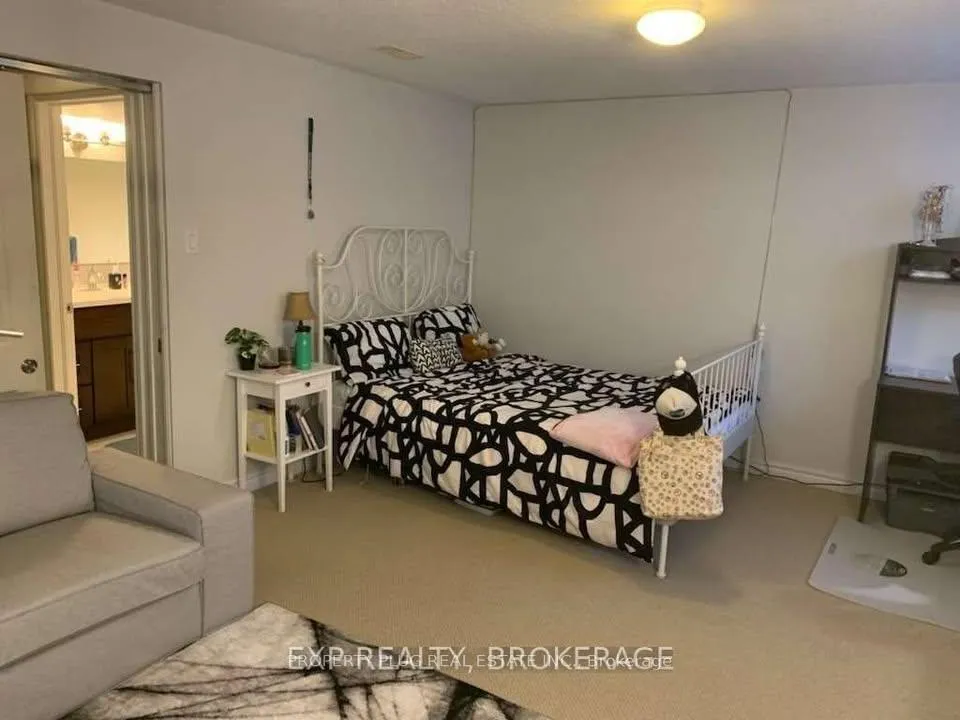 Photo 27 of 742 Cedar Creek Drive, Ottawa, Blossom Park/Kemp Park/Findlay Creek — HOMEH