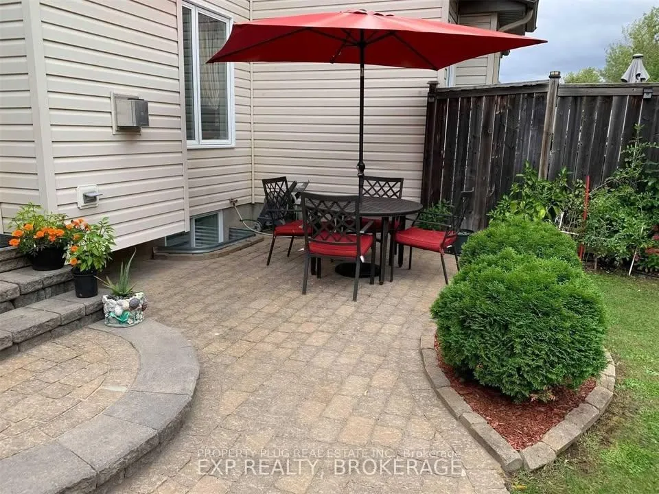 Photo 34 of 742 Cedar Creek Drive, Ottawa, Blossom Park/Kemp Park/Findlay Creek — HOMEH