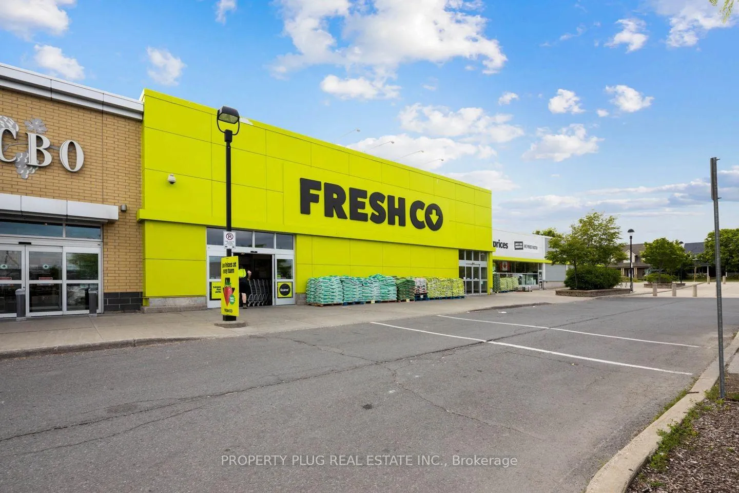 Photo 38 of 742 Cedar Creek Drive, Ottawa, Blossom Park/Kemp Park/Findlay Creek — HOMEH