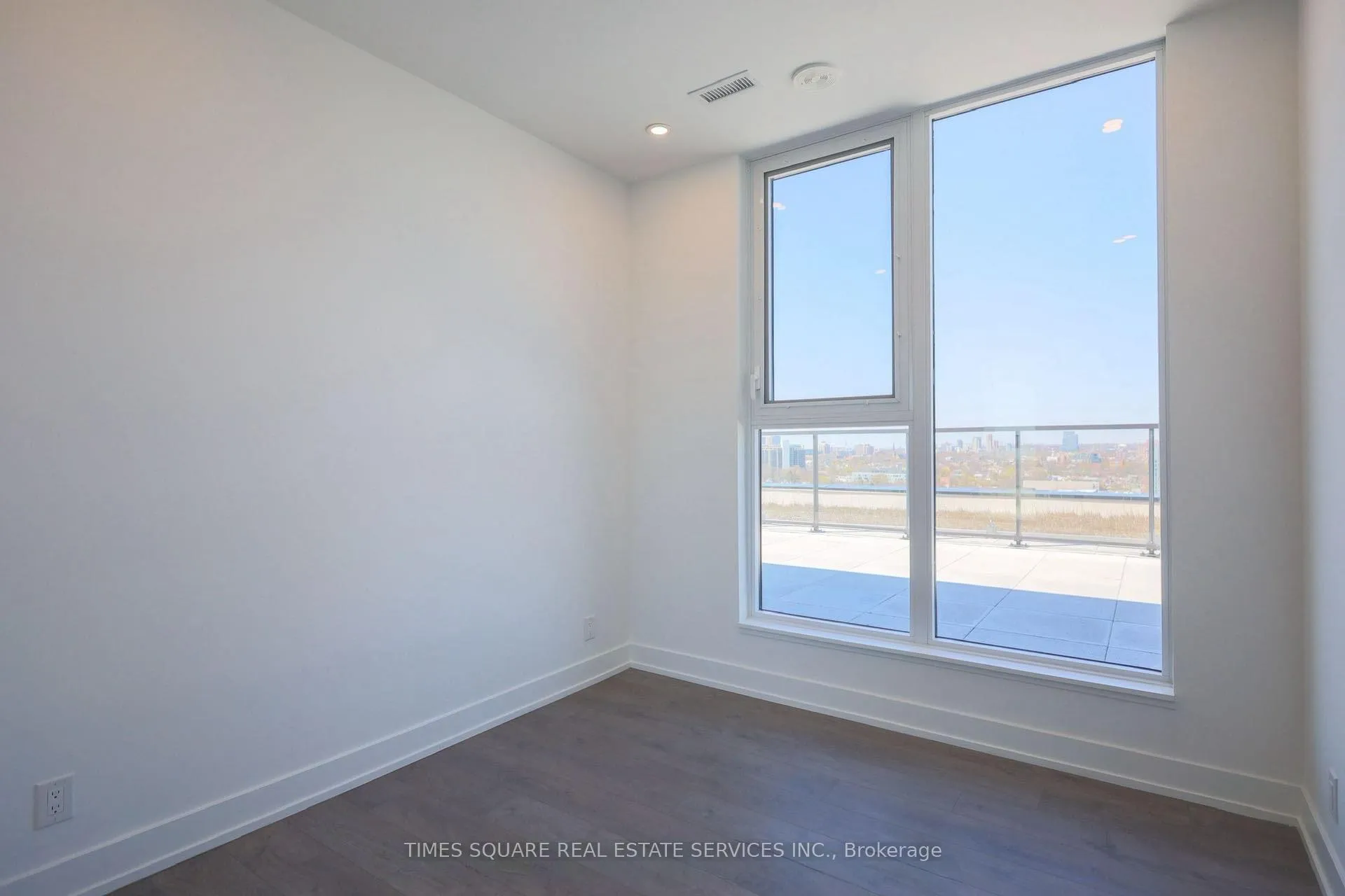Photo 8 of Unit PH12, 270 Dufferin Street, Toronto, South Parkdale — HOMEH