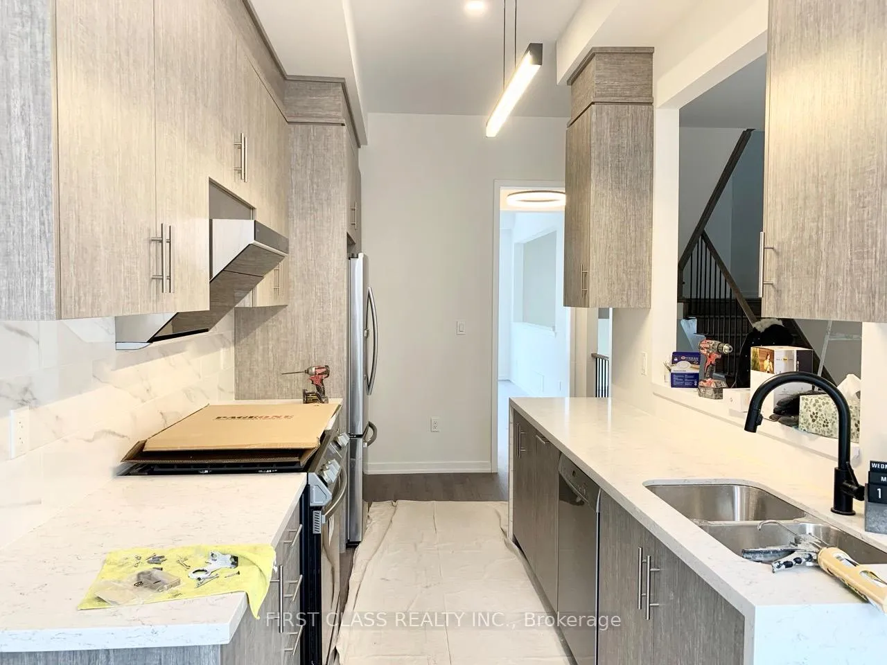 Photo 3 of 10 Pantheon Lane, Markham, Wismer — HOMEH