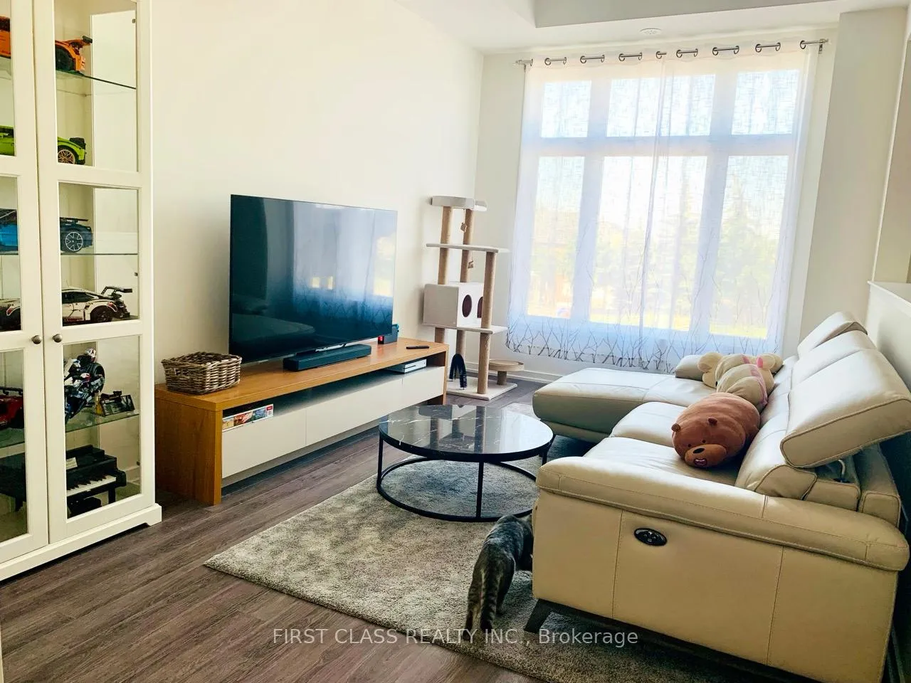 Photo 6 of 10 Pantheon Lane, Markham, Wismer — HOMEH
