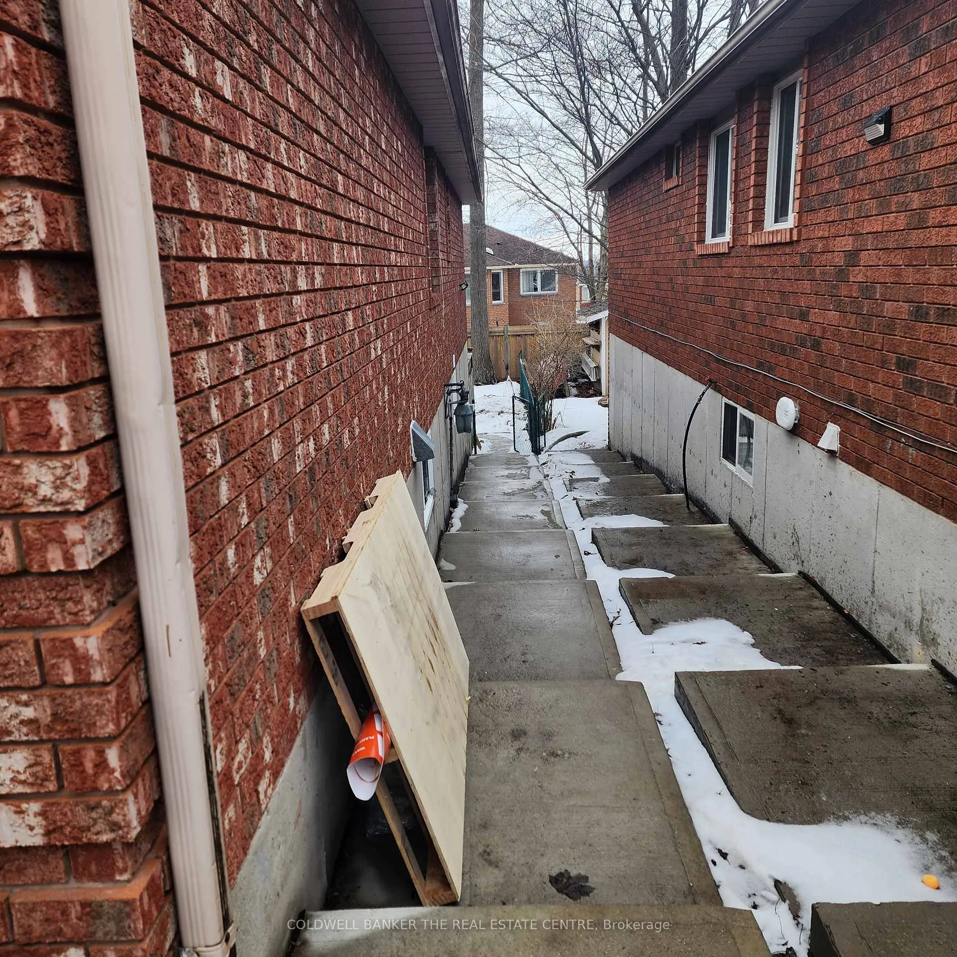 Photo 13 of Unit B, 38 Ferguson Drive, Barrie, Northwest — HOMEH