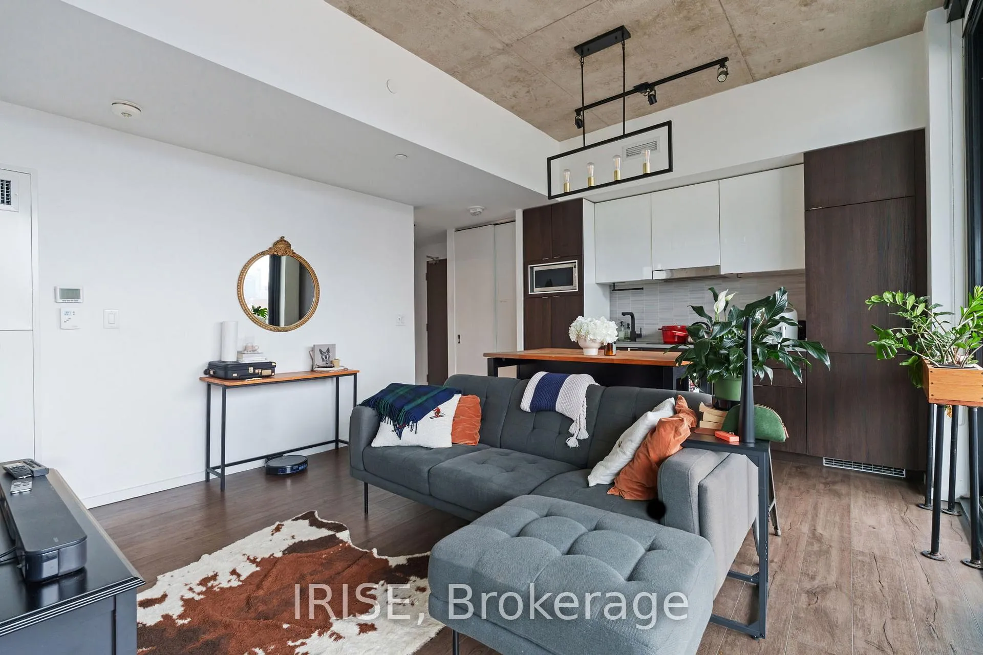Photo 6 of Unit 613, 21 Lawren Harris Square, Toronto, Waterfront Communities — HOMEH
