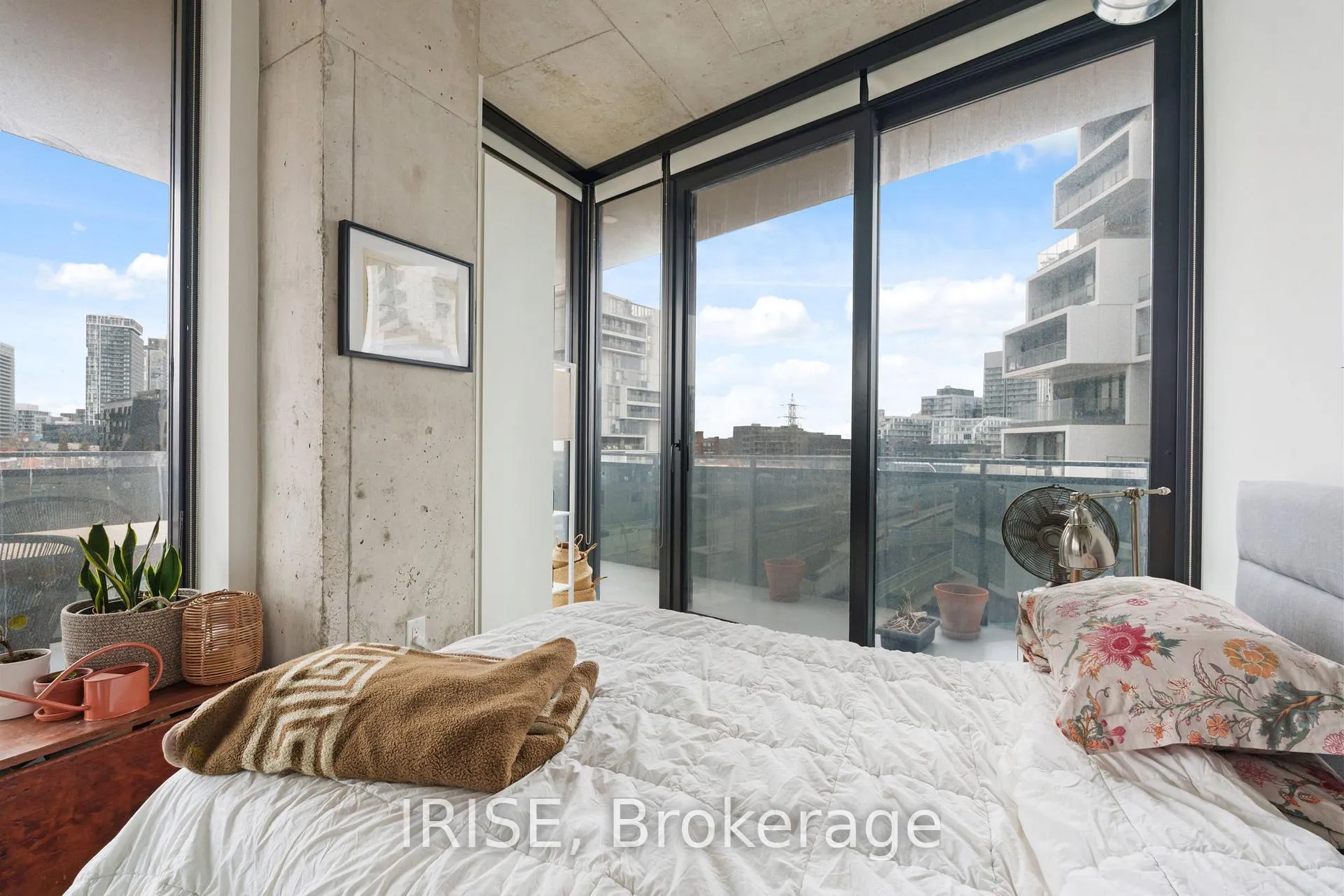 Photo 12 of Unit 613, 21 Lawren Harris Square, Toronto, Waterfront Communities — HOMEH
