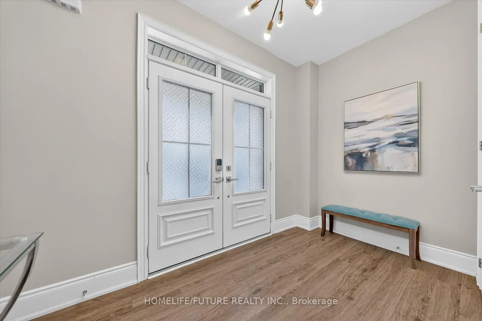 Photo 3 of 238 Lyle Drive, Clarington, Bowmanville — HOMEH