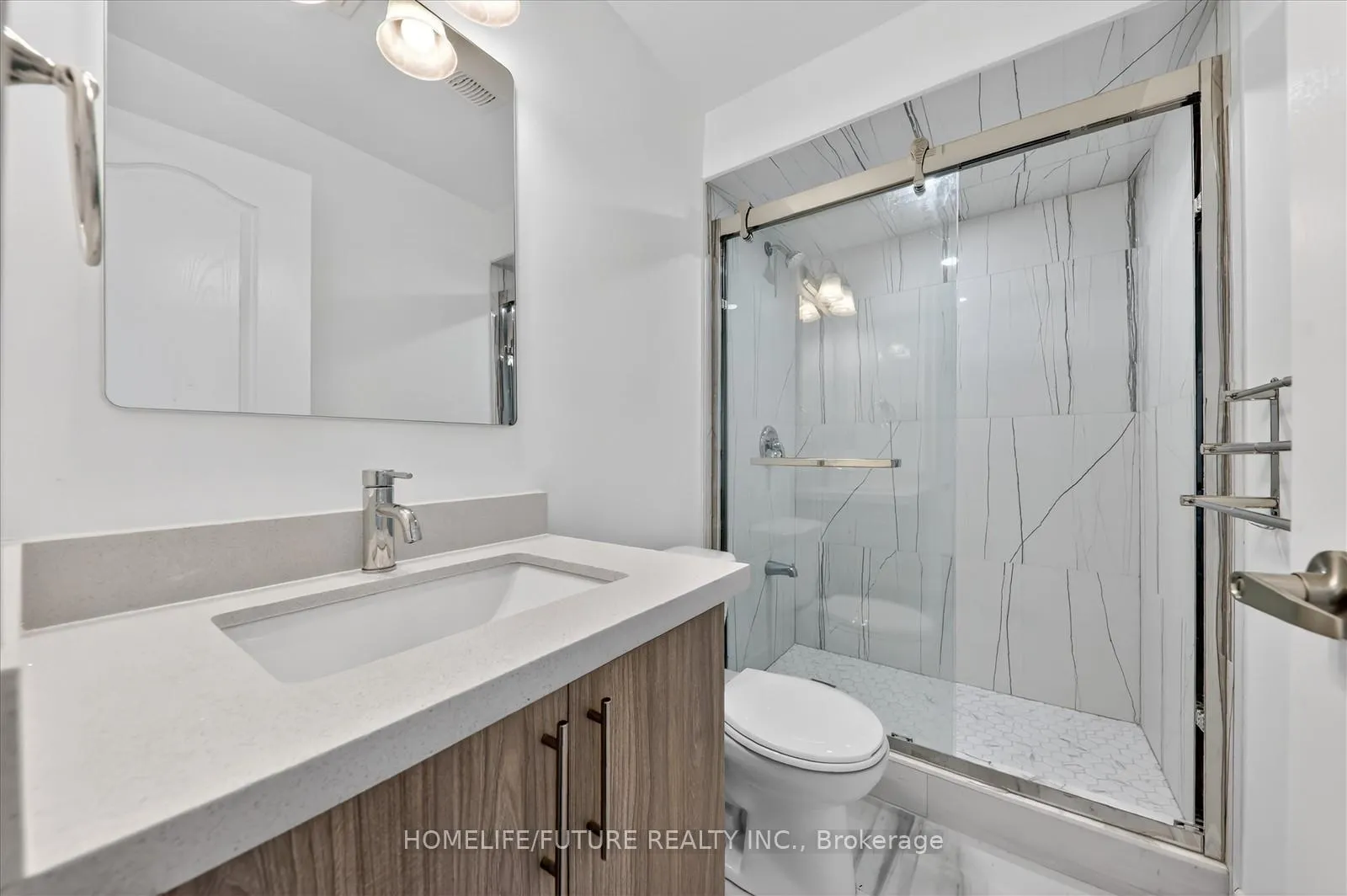 Photo 32 of 238 Lyle Drive, Clarington, Bowmanville — HOMEH
