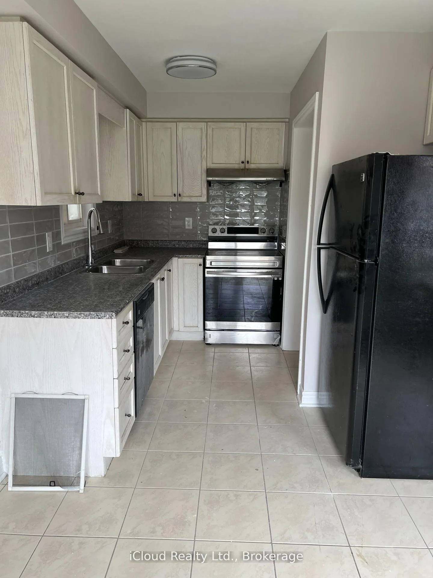 Photo 2 of 3956 Manatee Way, Mississauga, Churchill Meadows — HOMEH