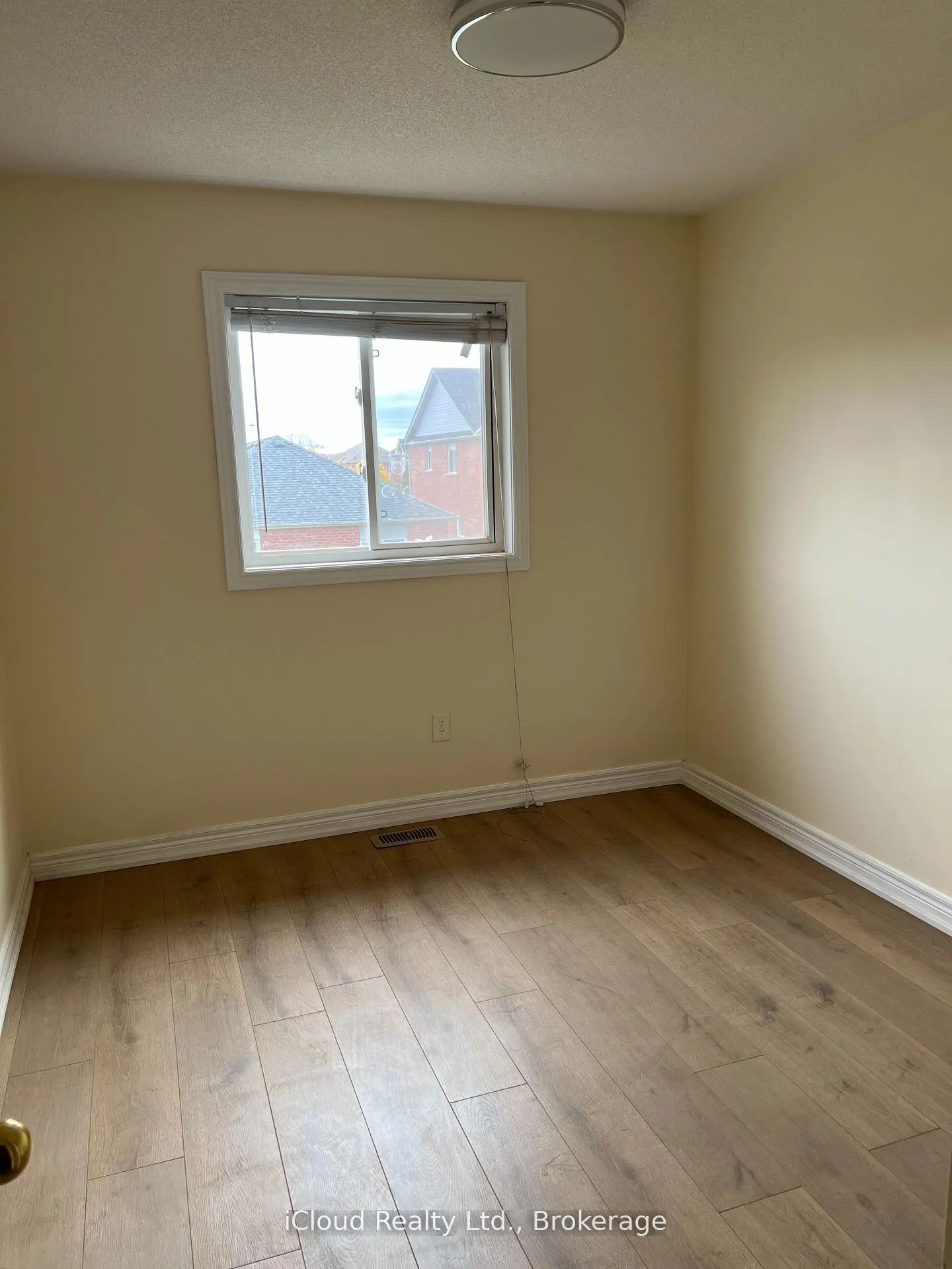 Photo 5 of 3956 Manatee Way, Mississauga, Churchill Meadows — HOMEH