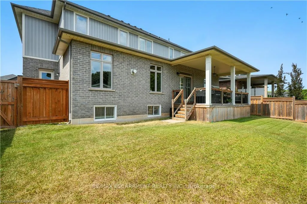 Photo 50 of 103 Lampman Drive, Grimsby, Grimsby West — HOMEH
