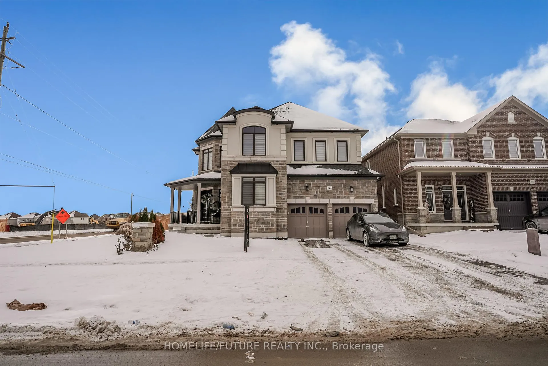 Front of 227 Northglen Boulevard