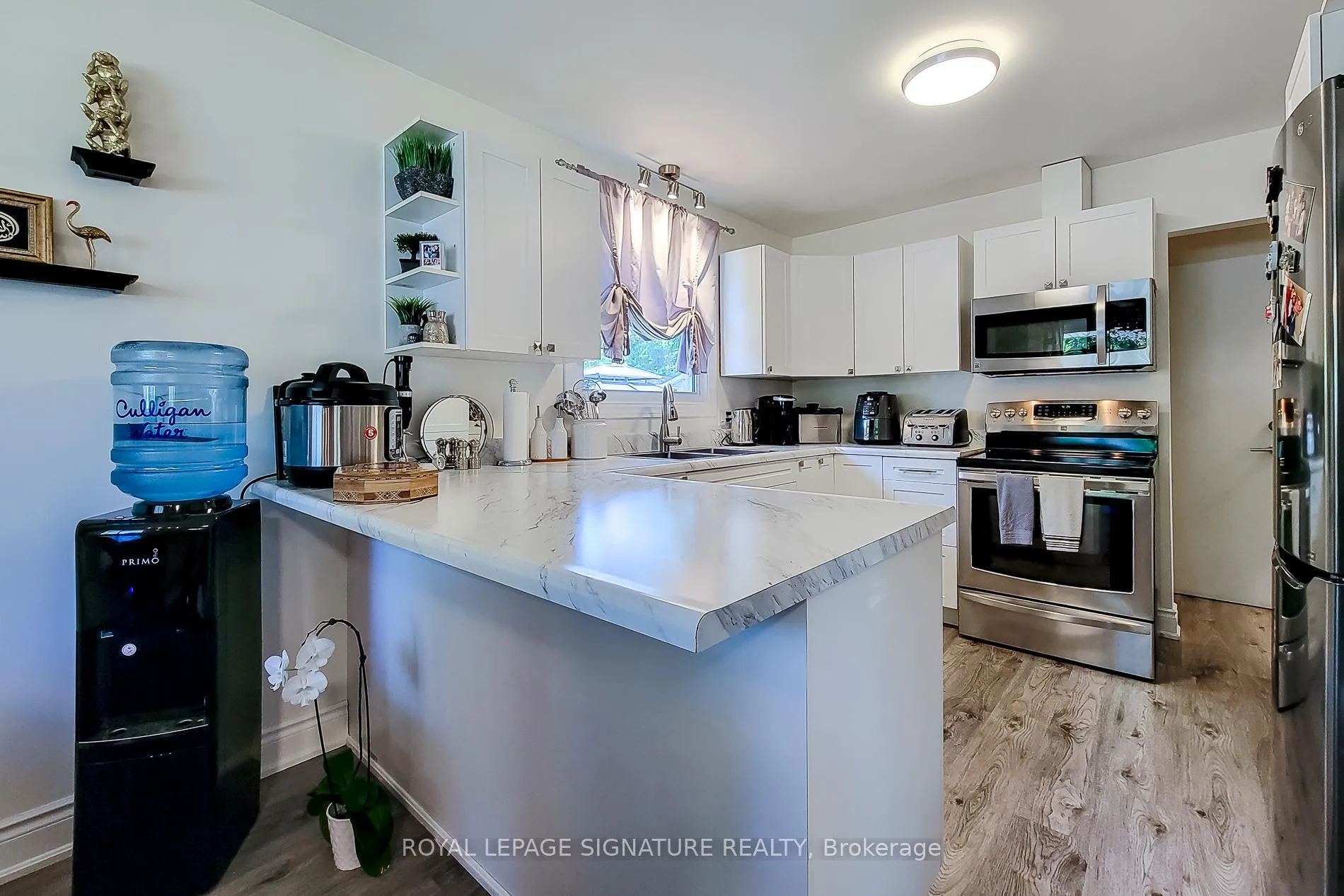 Photo 7 of 8060 Beaverdams Road, Niagara Falls, Ascot — HOMEH