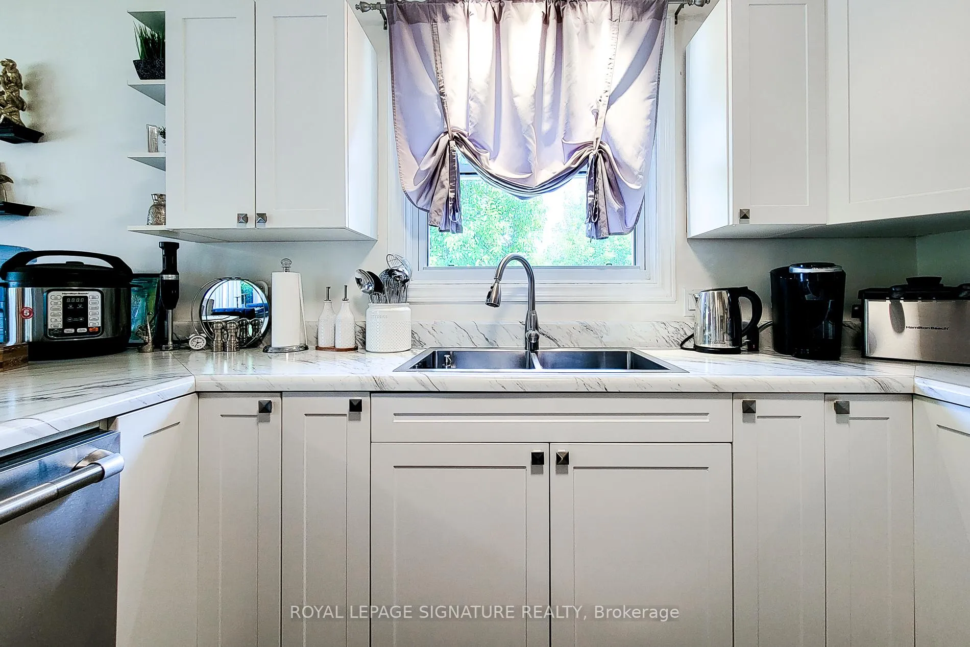 Photo 11 of 8060 Beaverdams Road, Niagara Falls, Ascot — HOMEH