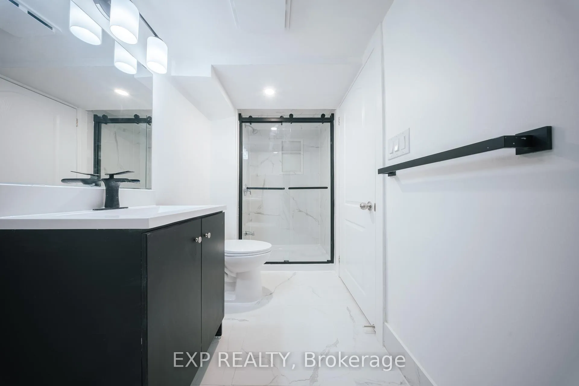 Photo 6 of Unit BSMT, 45 Hemingford Place, Whitby, Pringle Creek — HOMEH