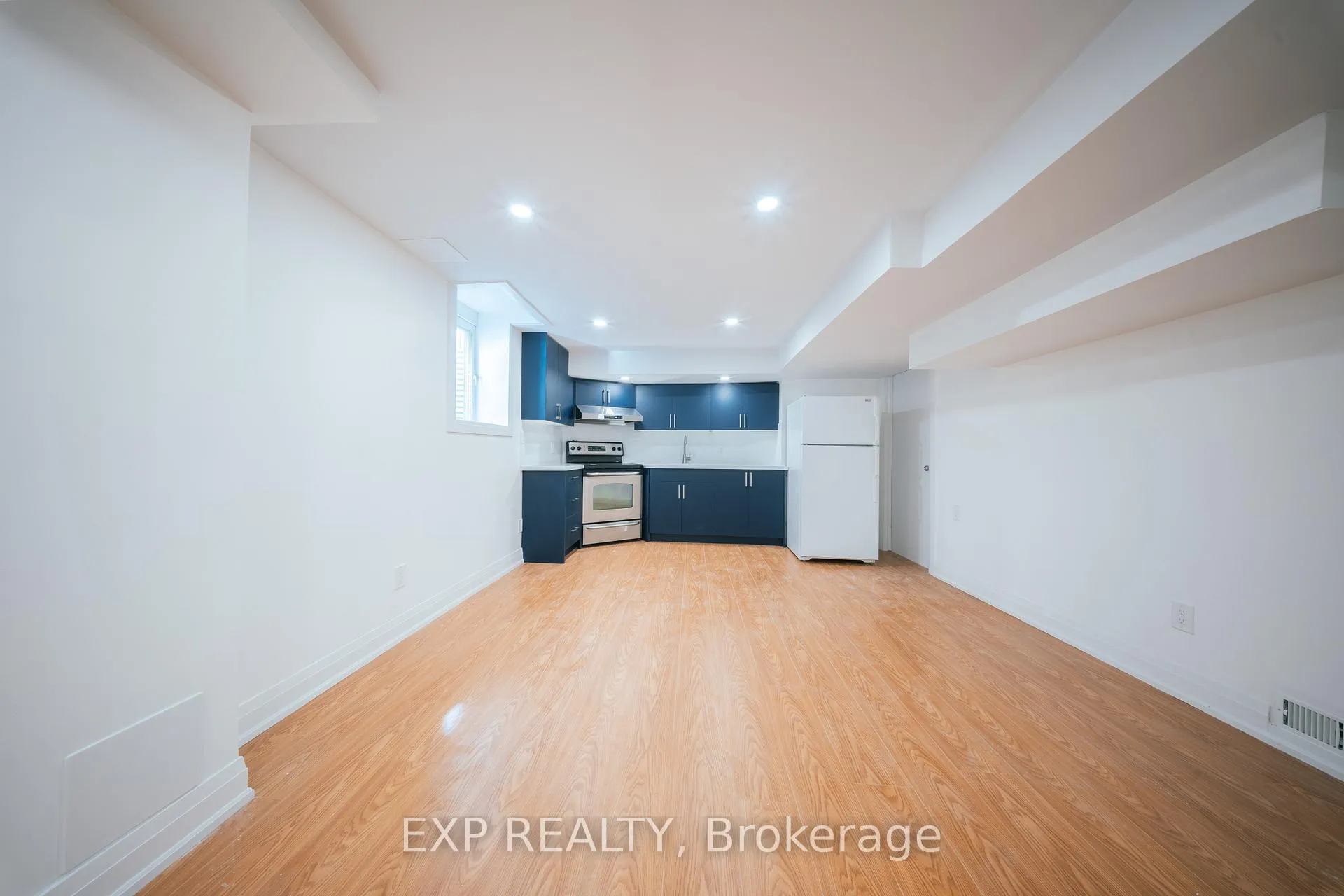 Photo 11 of Unit BSMT, 45 Hemingford Place, Whitby, Pringle Creek — HOMEH