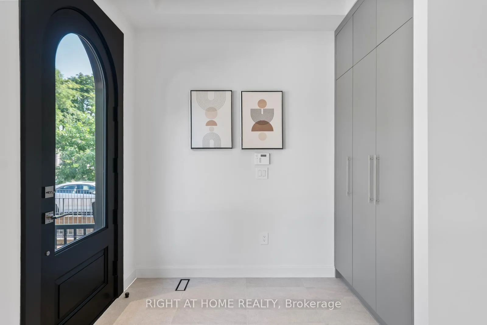 Photo 3 of 85 Holborne Avenue, Toronto, Danforth Village-East York — HOMEH