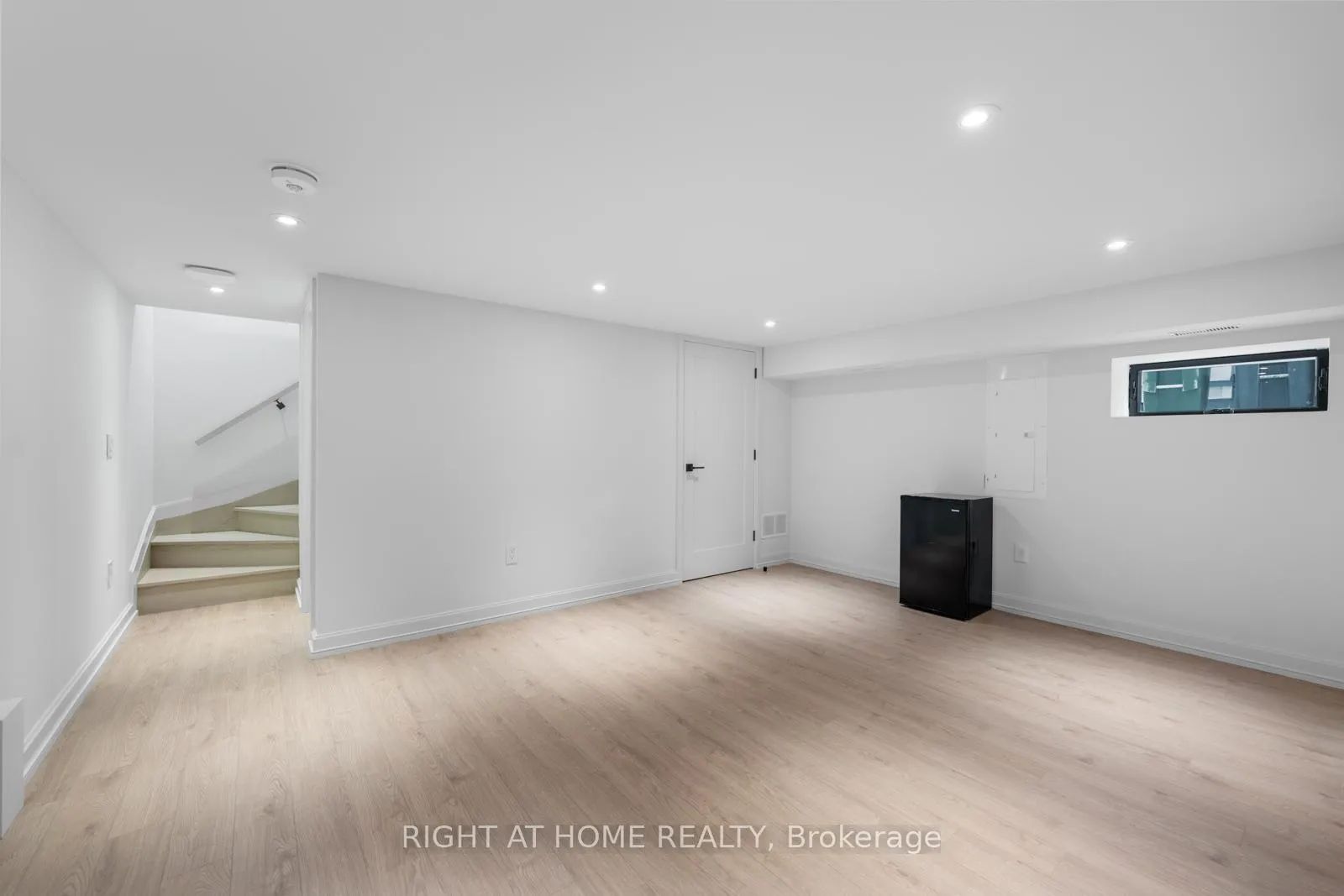Photo 35 of 85 Holborne Avenue, Toronto, Danforth Village-East York — HOMEH