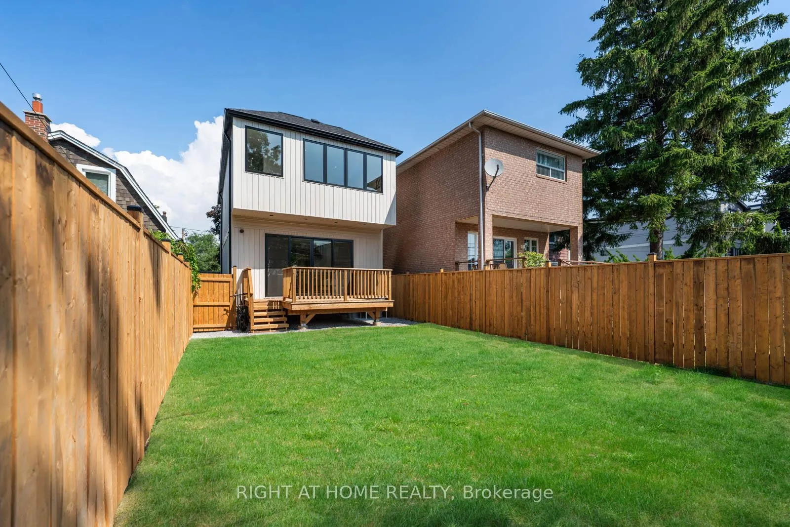 Photo 37 of 85 Holborne Avenue, Toronto, Danforth Village-East York — HOMEH