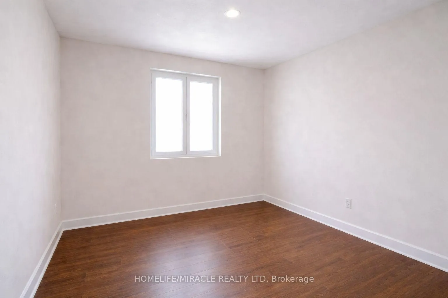 Photo 4 of 4555 14th Avenue, Markham, Milliken Mills East — HOMEH