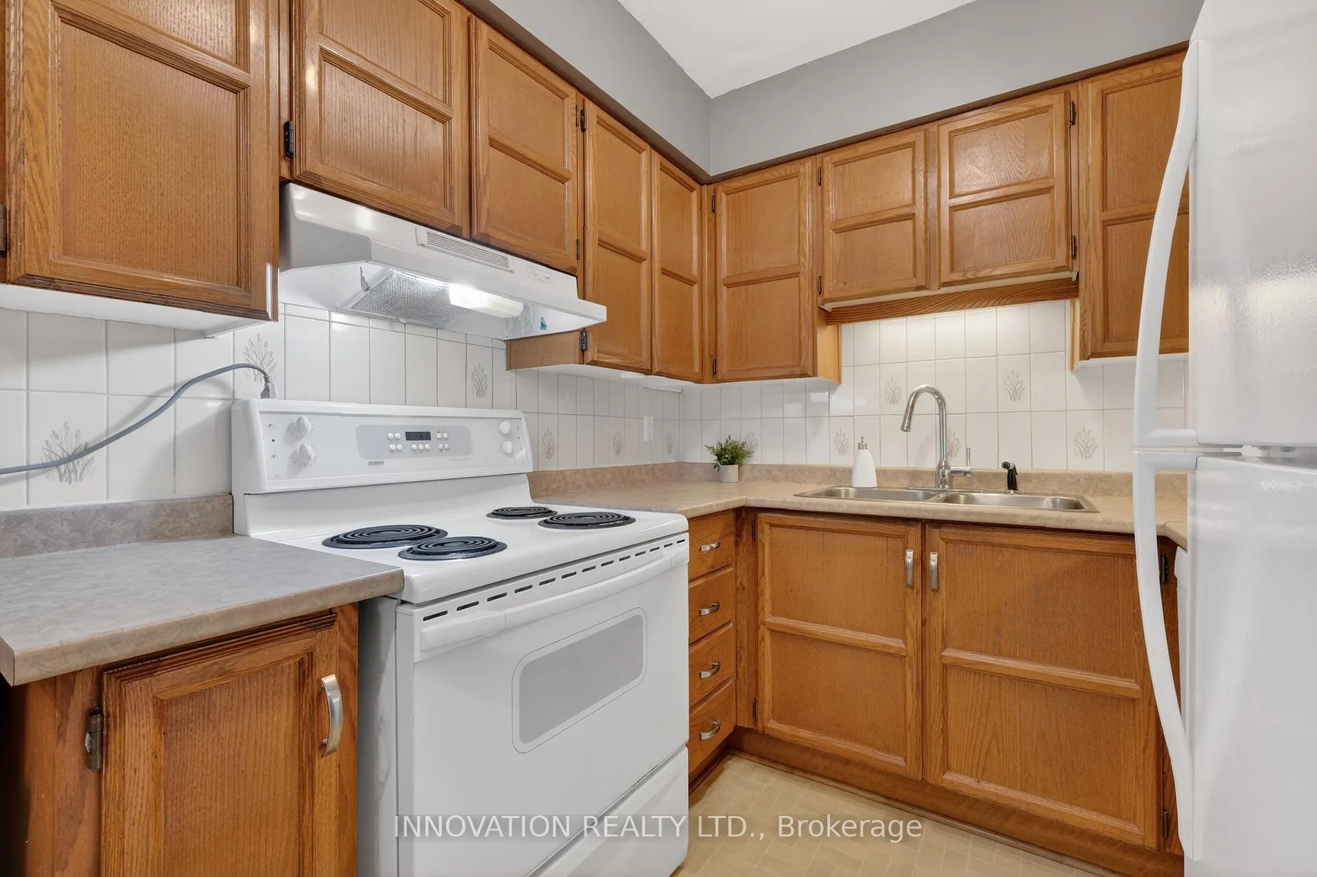 Photo 21 of 416 Sandhamn Private, Ottawa, Hunt Club Park/Greenboro — HOMEH