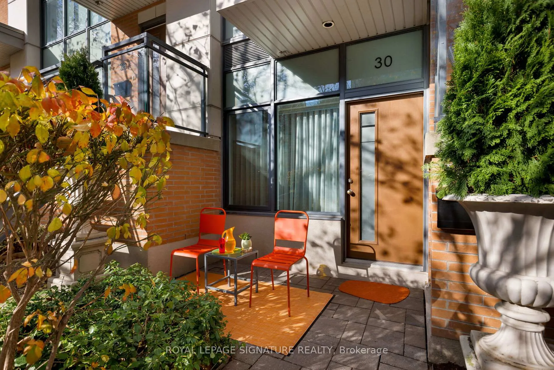 Photo 3 of 30 Cole Street, Toronto, Regent Park — HOMEH