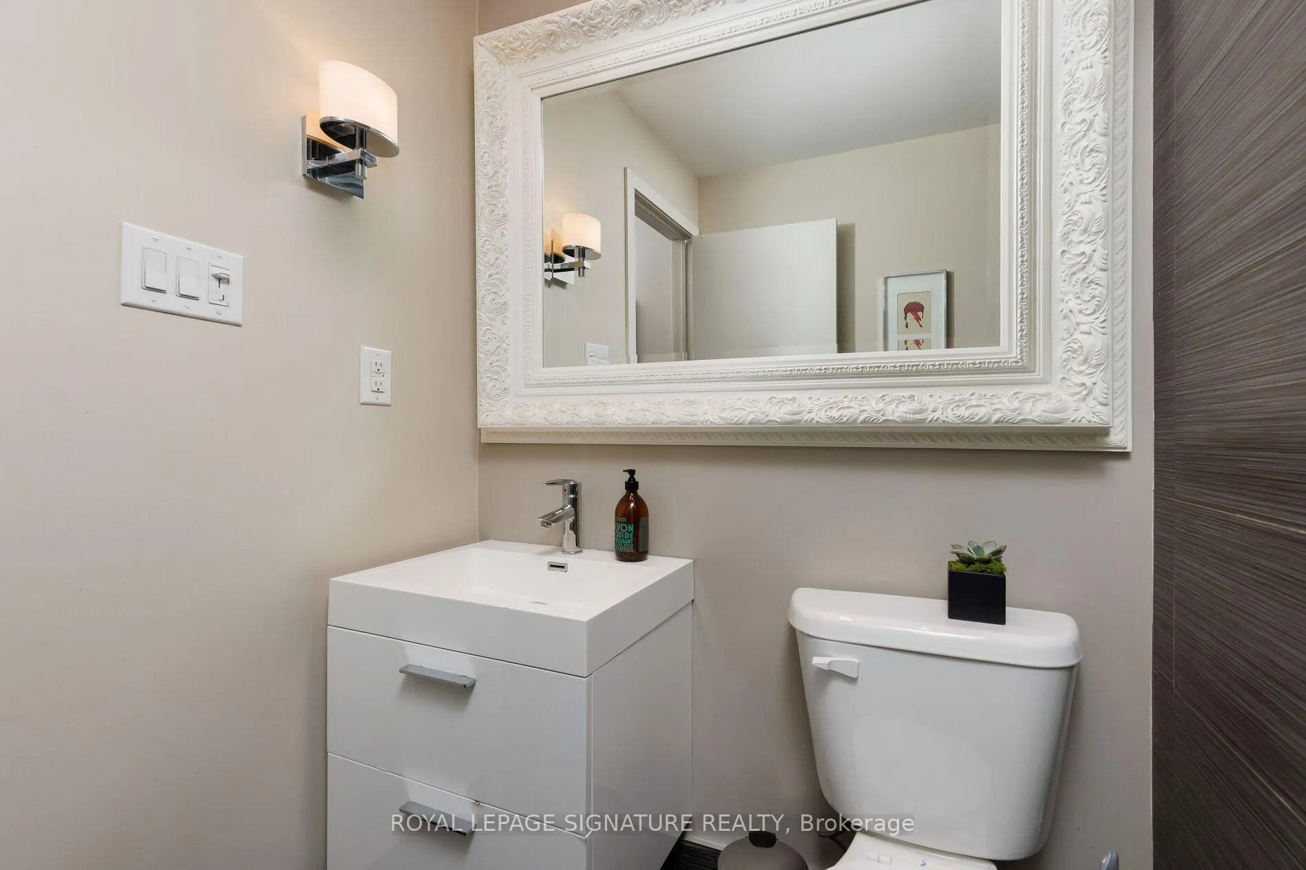 Photo 15 of 30 Cole Street, Toronto, Regent Park — HOMEH