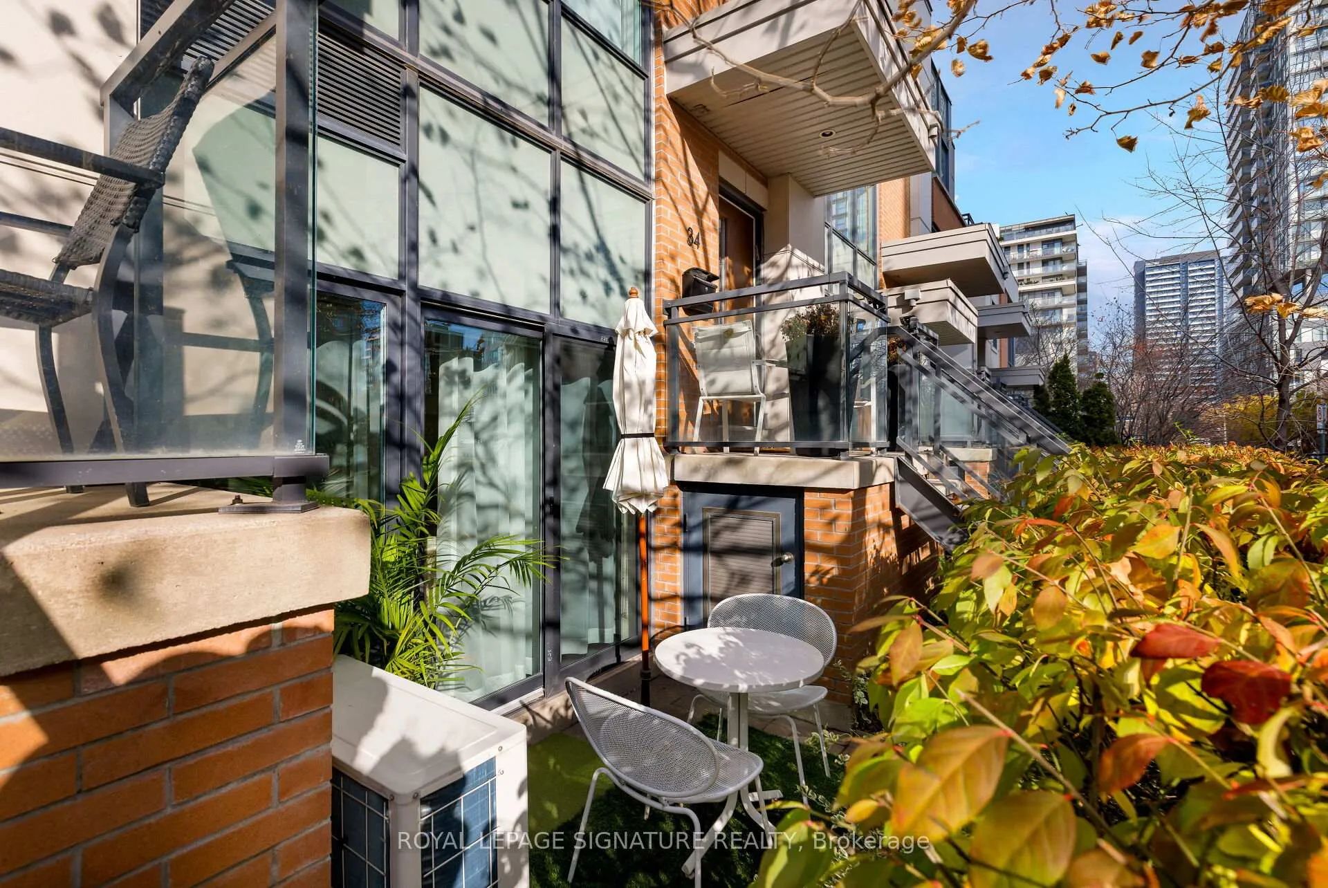 Photo 20 of 30 Cole Street, Toronto, Regent Park — HOMEH
