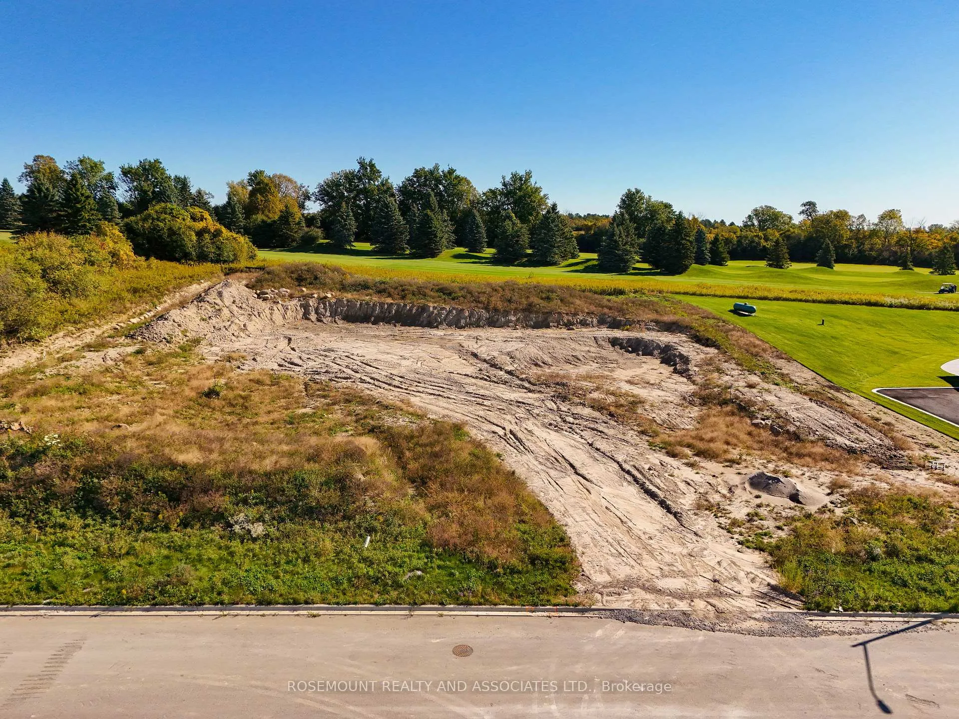 Photo 8 of 49 Franklin Crescent, Whitby, Rural Whitby — HOMEH