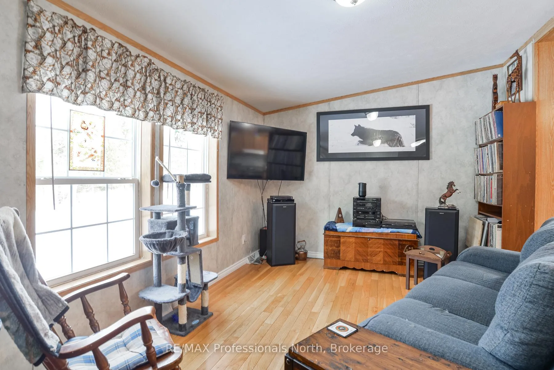Photo 8 of 1874 Highway 118 E, Bracebridge, Draper — HOMEH