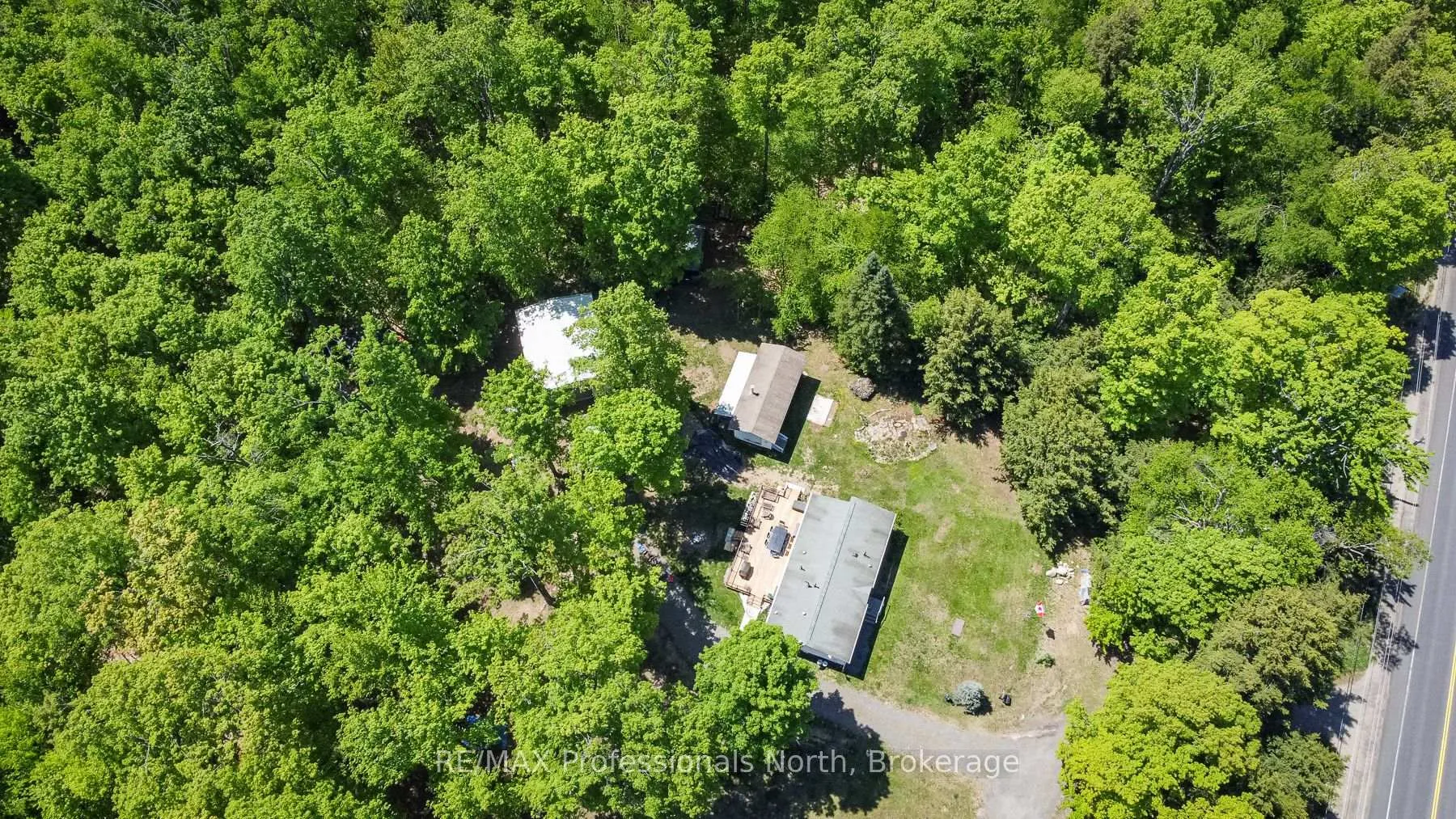 Photo 33 of 1874 Highway 118 E, Bracebridge, Draper — HOMEH