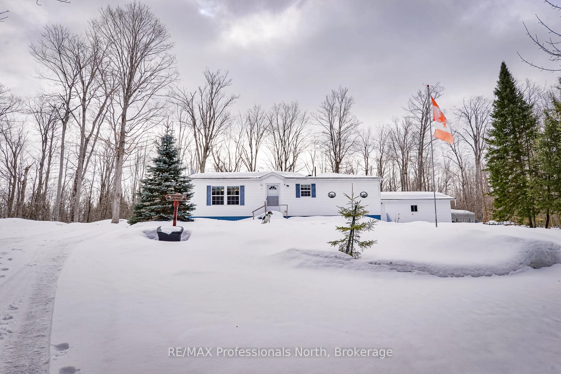 Photo 2 of 1874 Highway 118 E, Bracebridge, Draper — HOMEH