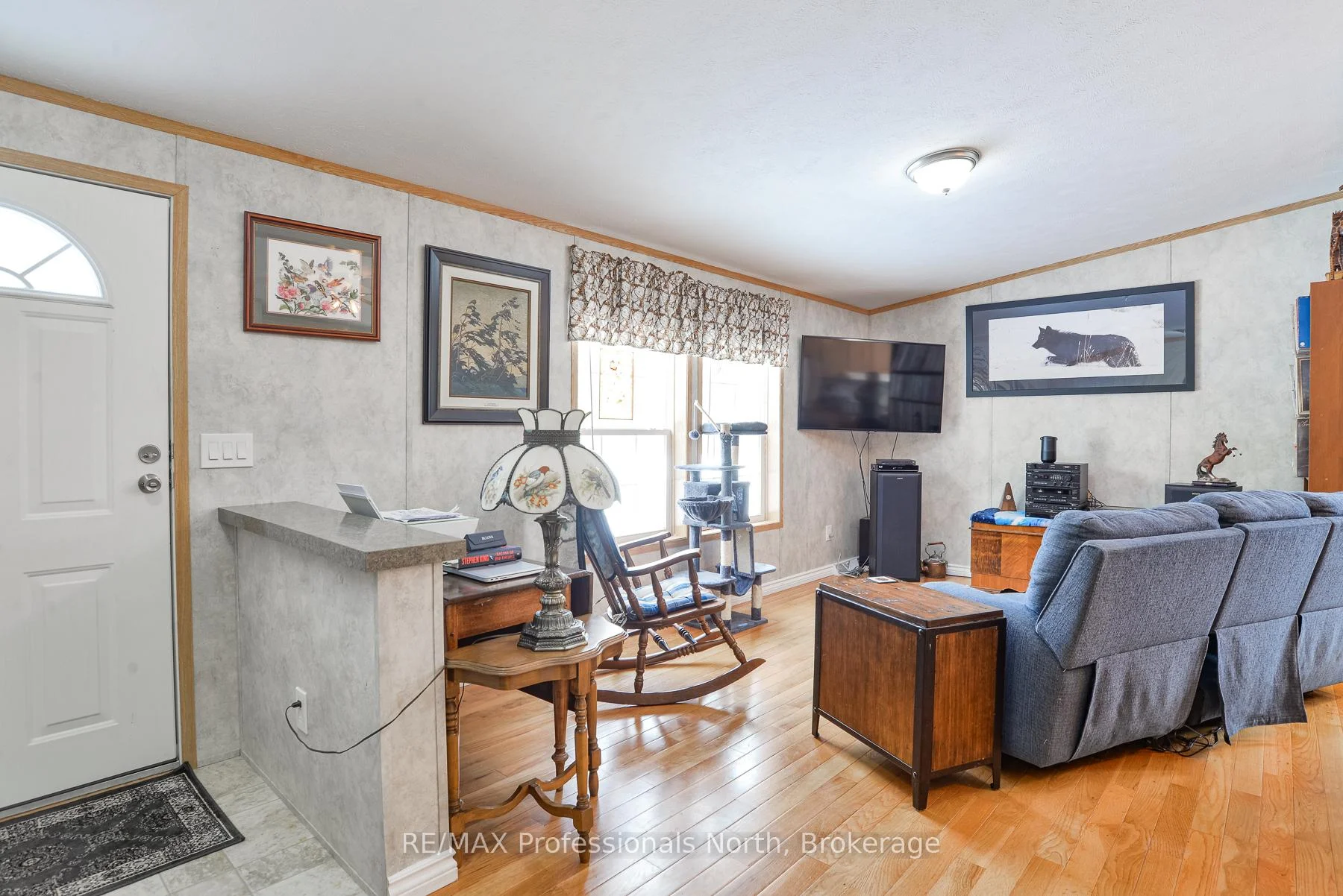Photo 13 of 1874 Highway 118 E, Bracebridge, Draper — HOMEH