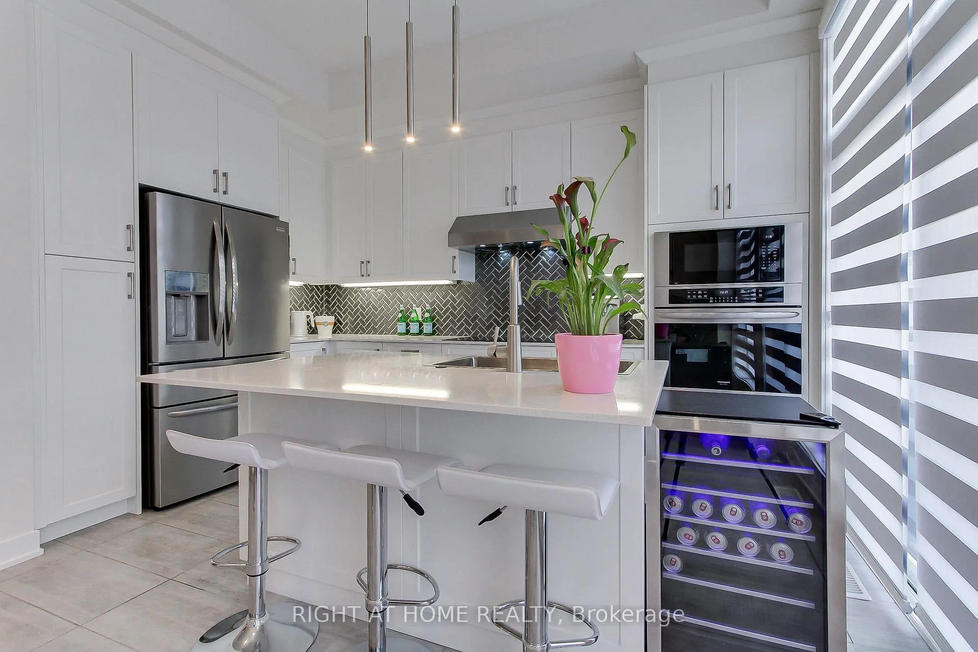 Photo 18 of 14 Pageant Avenue, Vaughan, Vellore Village — HOMEH