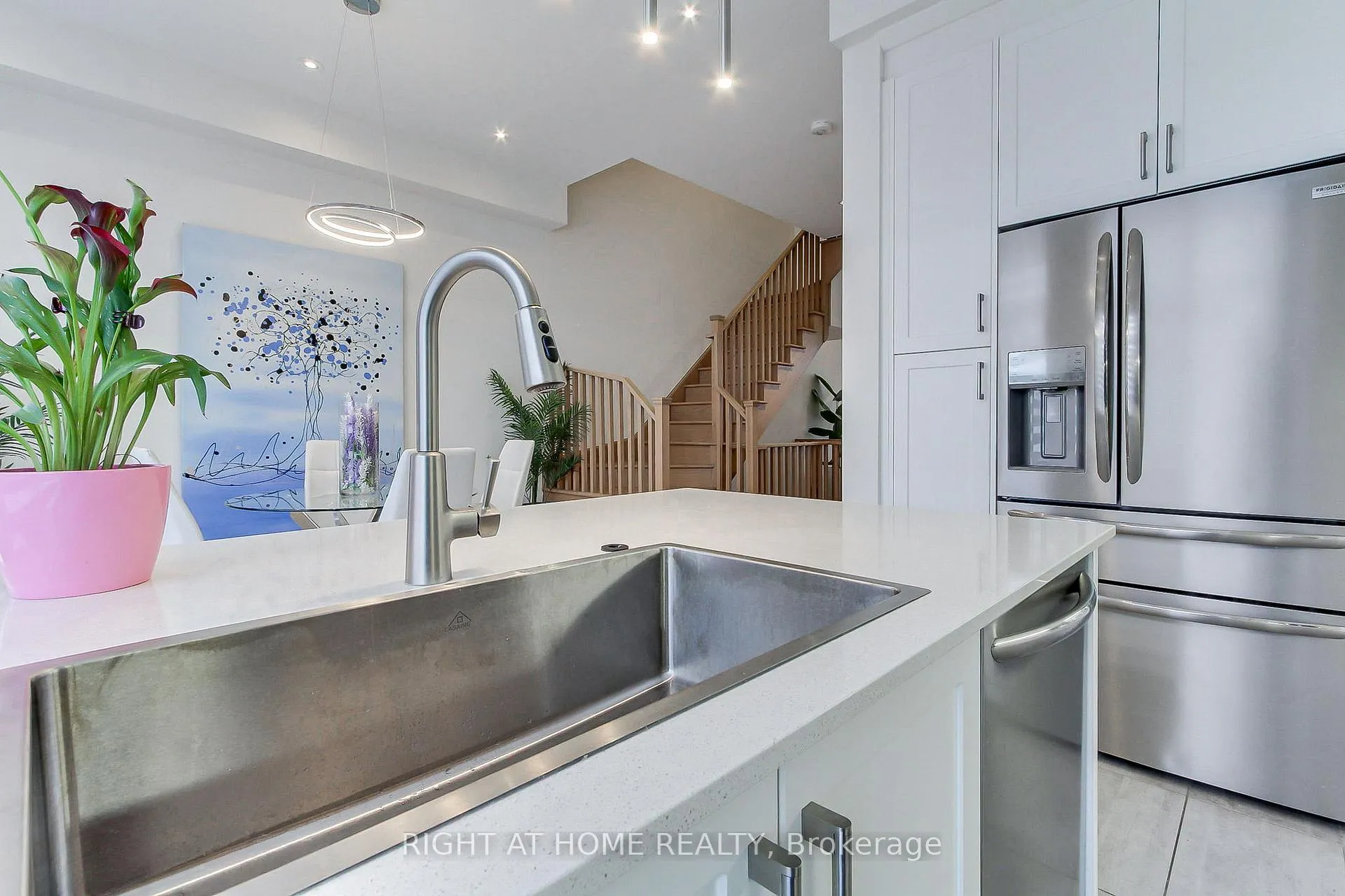 Photo 21 of 14 Pageant Avenue, Vaughan, Vellore Village — HOMEH