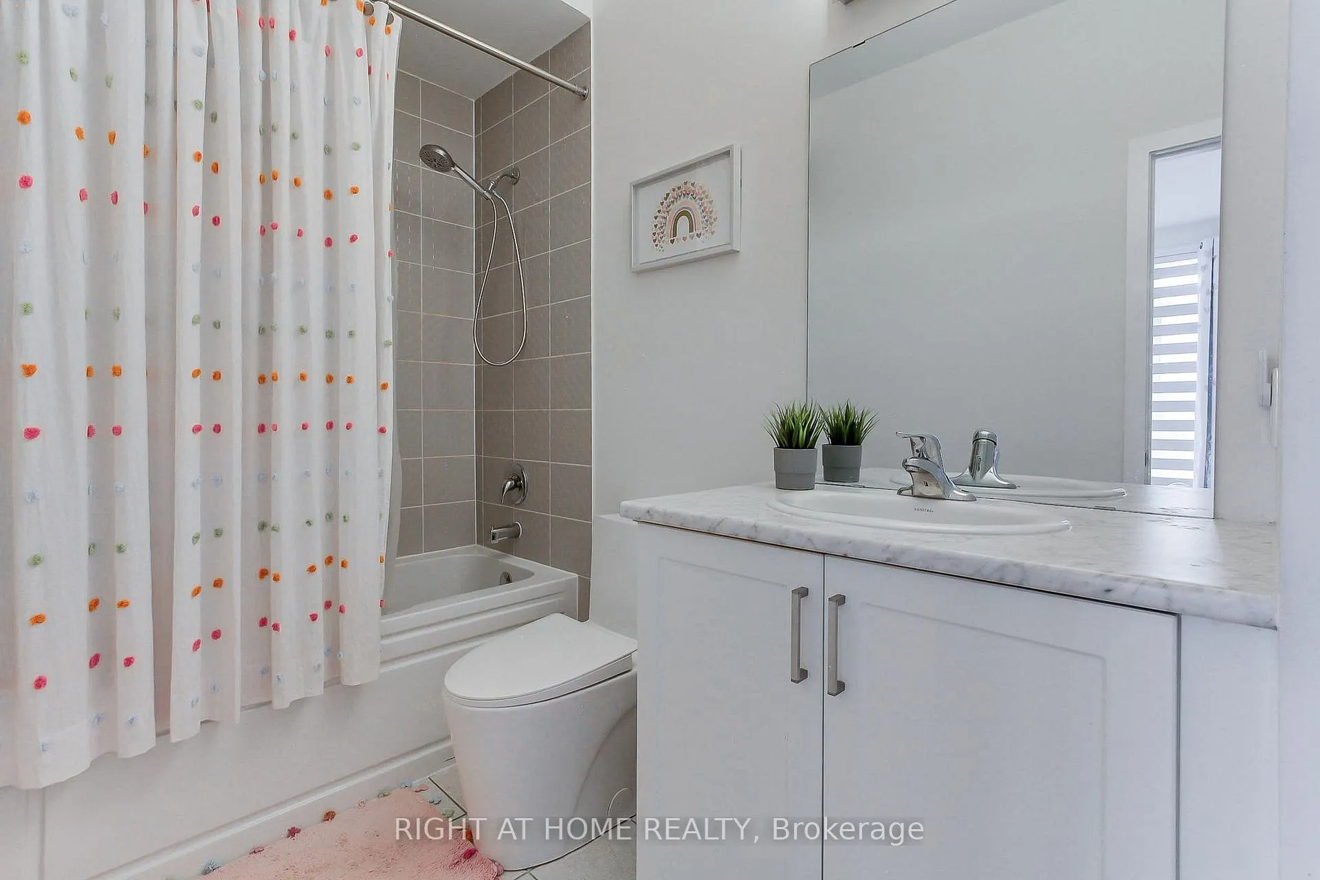 Photo 38 of 14 Pageant Avenue, Vaughan, Vellore Village — HOMEH