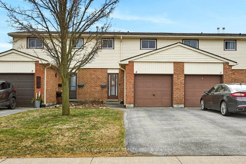 Photo 2 of Unit 4, 1350 Limeridge Road E, Hamilton, Trenholme — HOMEH