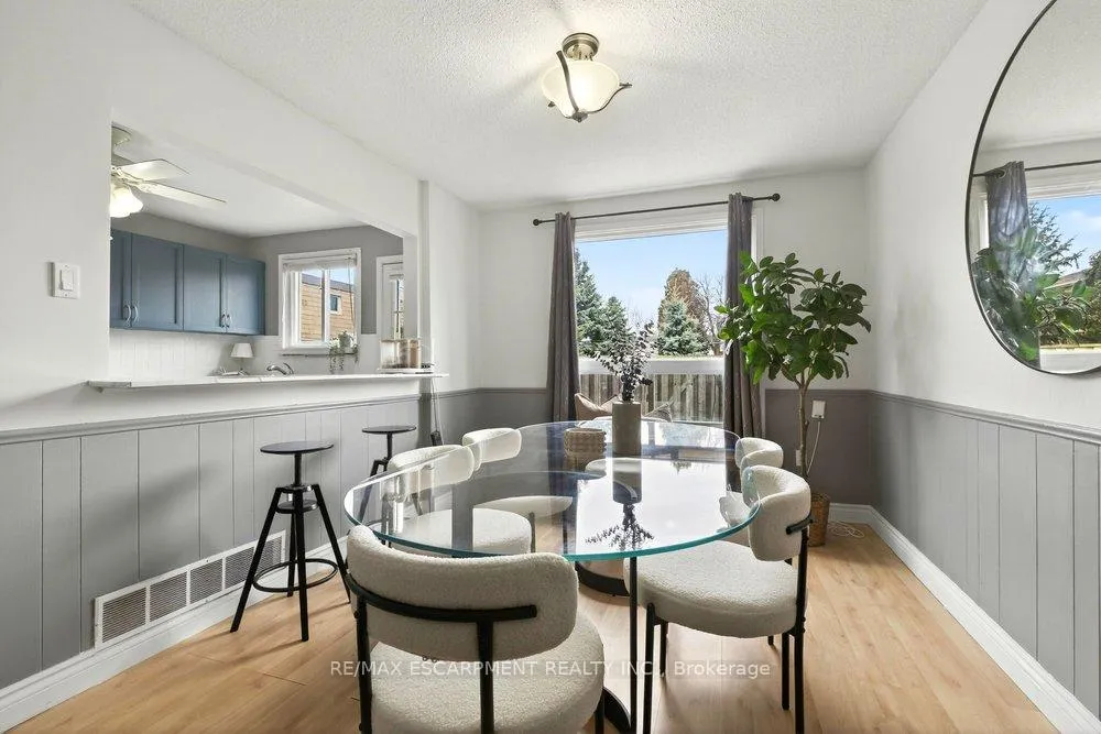 Photo 8 of Unit 4, 1350 Limeridge Road E, Hamilton, Trenholme — HOMEH